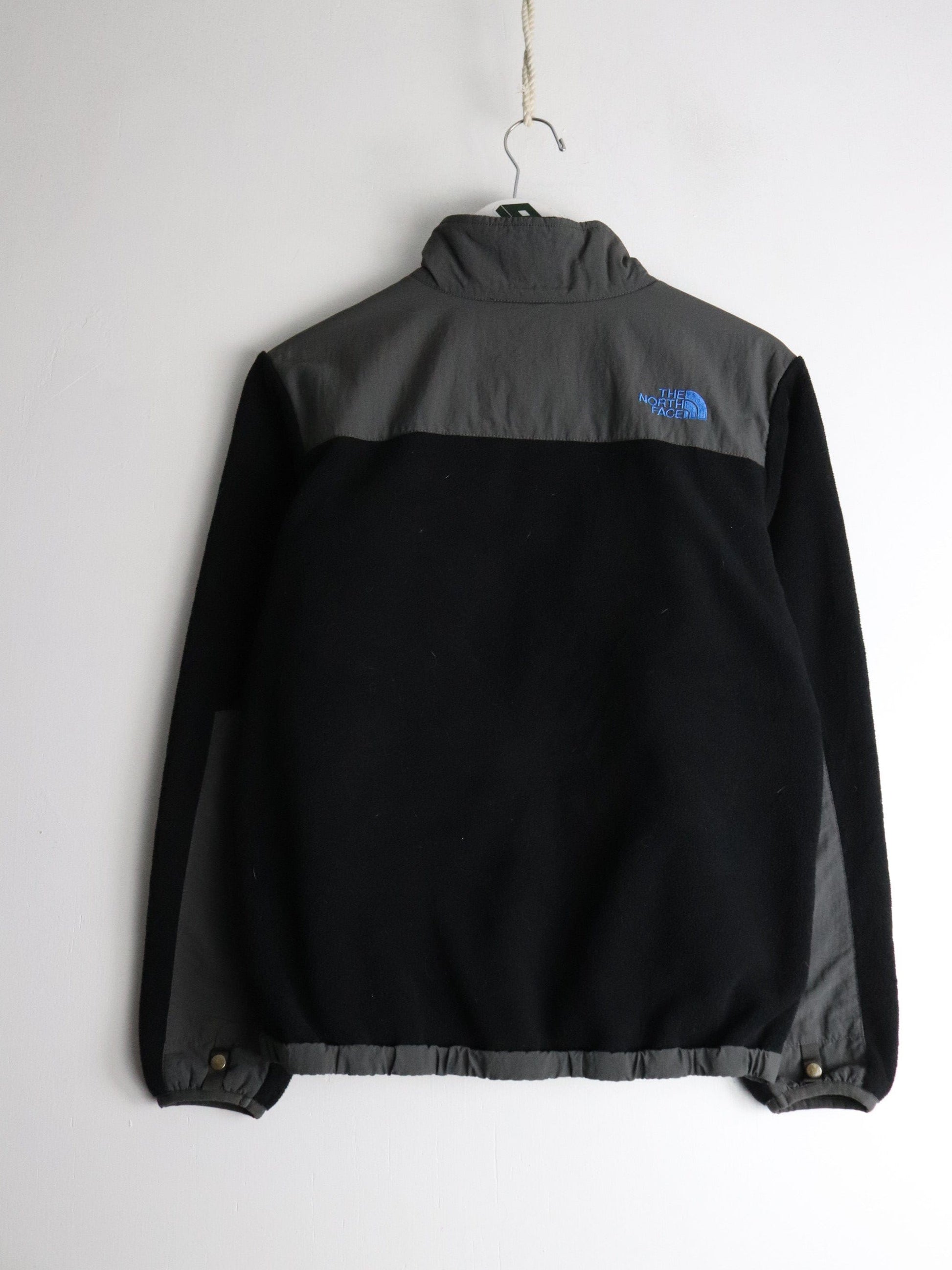 The North Face Denali Jacket Youth Large Black Fleece from propervintagecanada
