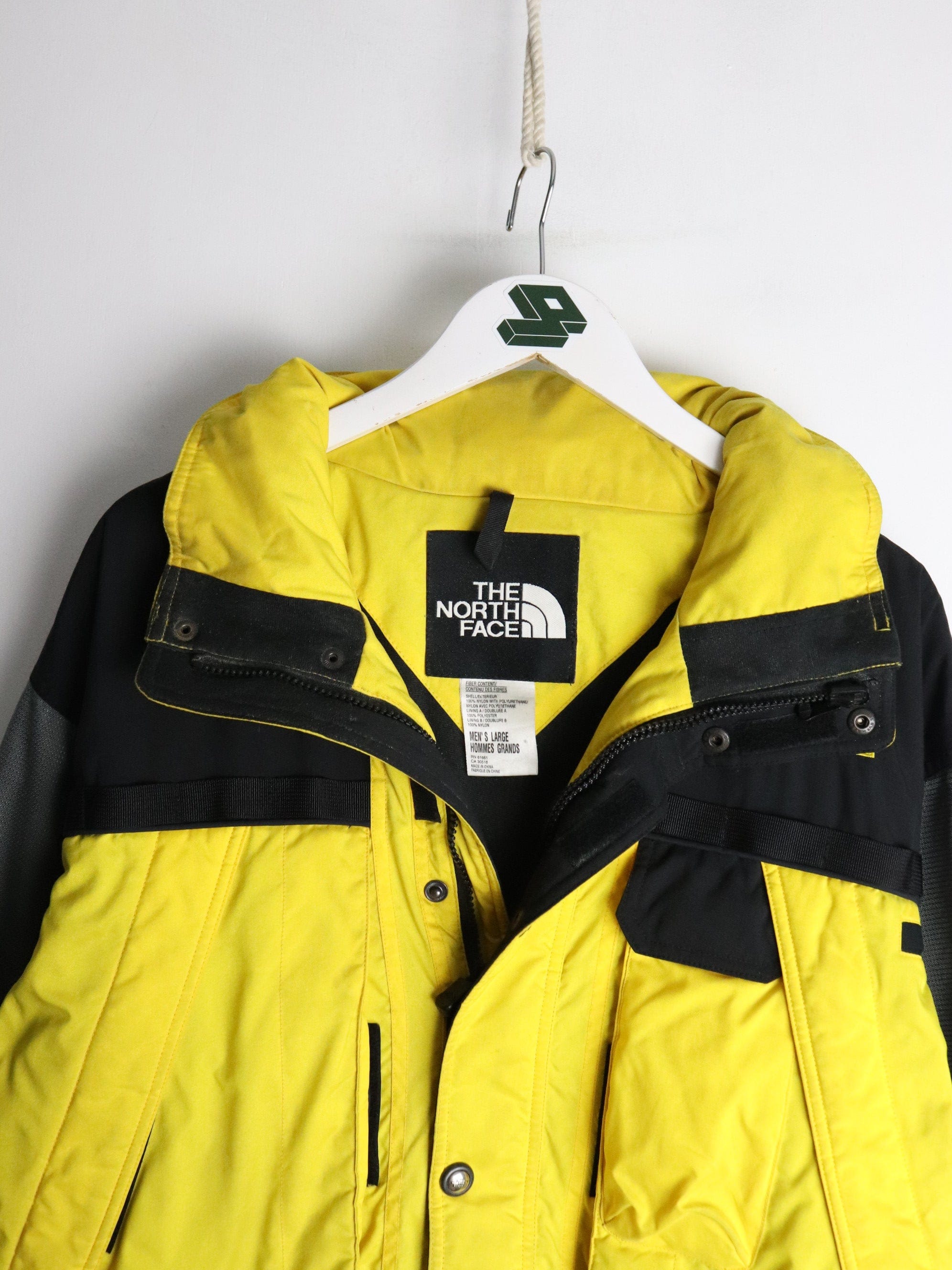 Mens vintage The North Face extreme gear store jacket, size XL