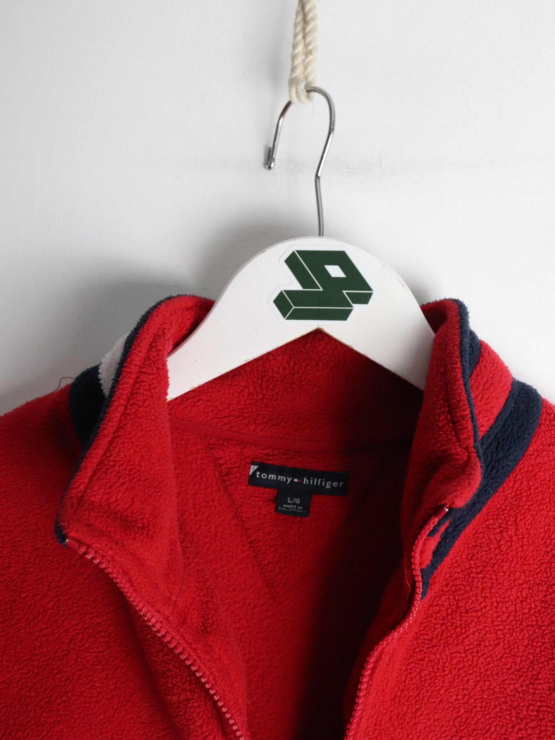 Tommy Hilfiger Sweatshirts & Hoodies Tommy Hilfiger Sweater Youth Large Red Fleece