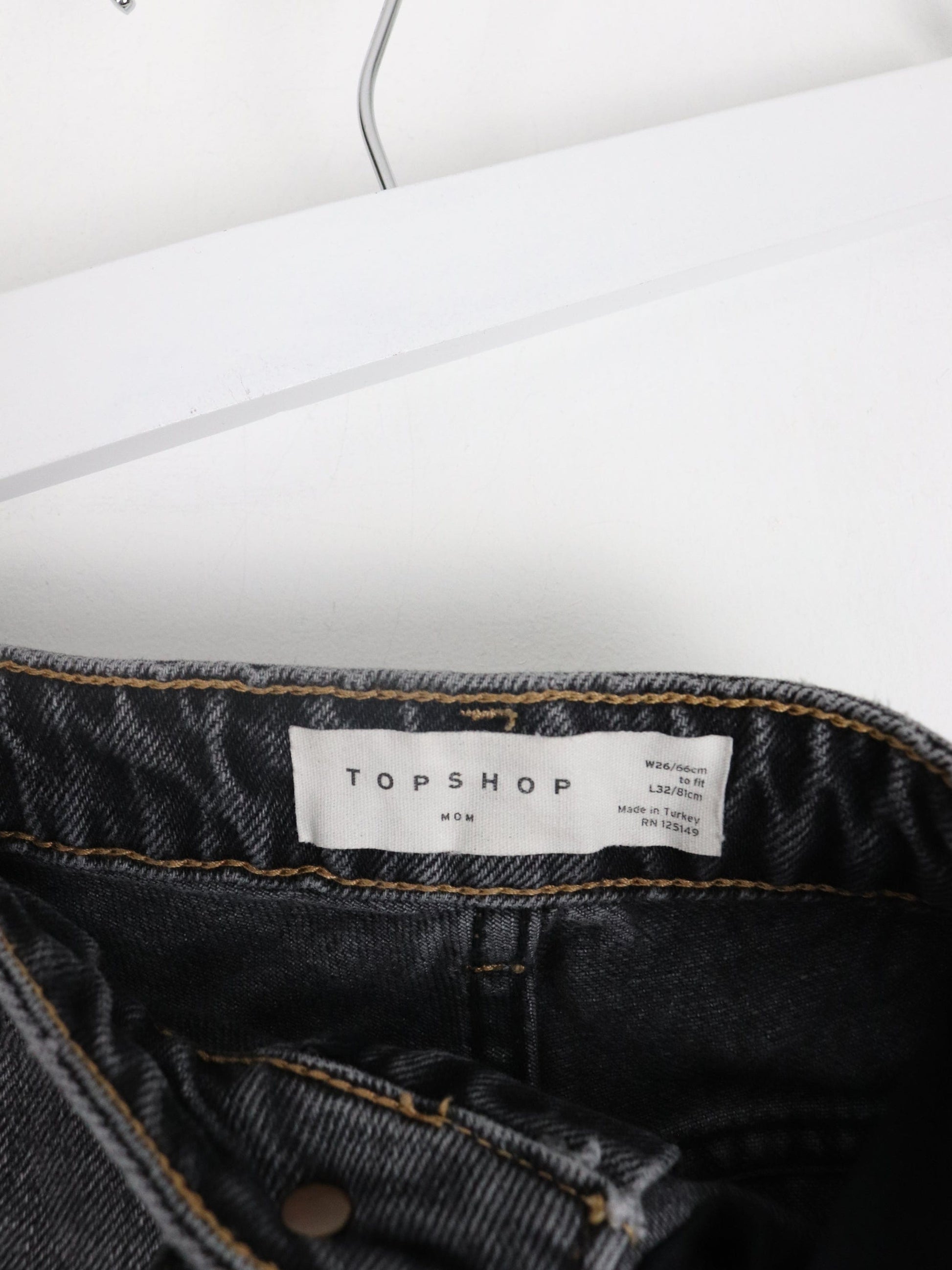 Topshop Pants Womens 25 x 30 Black Denim Jeans Mom High Waisted from propervintagecanada