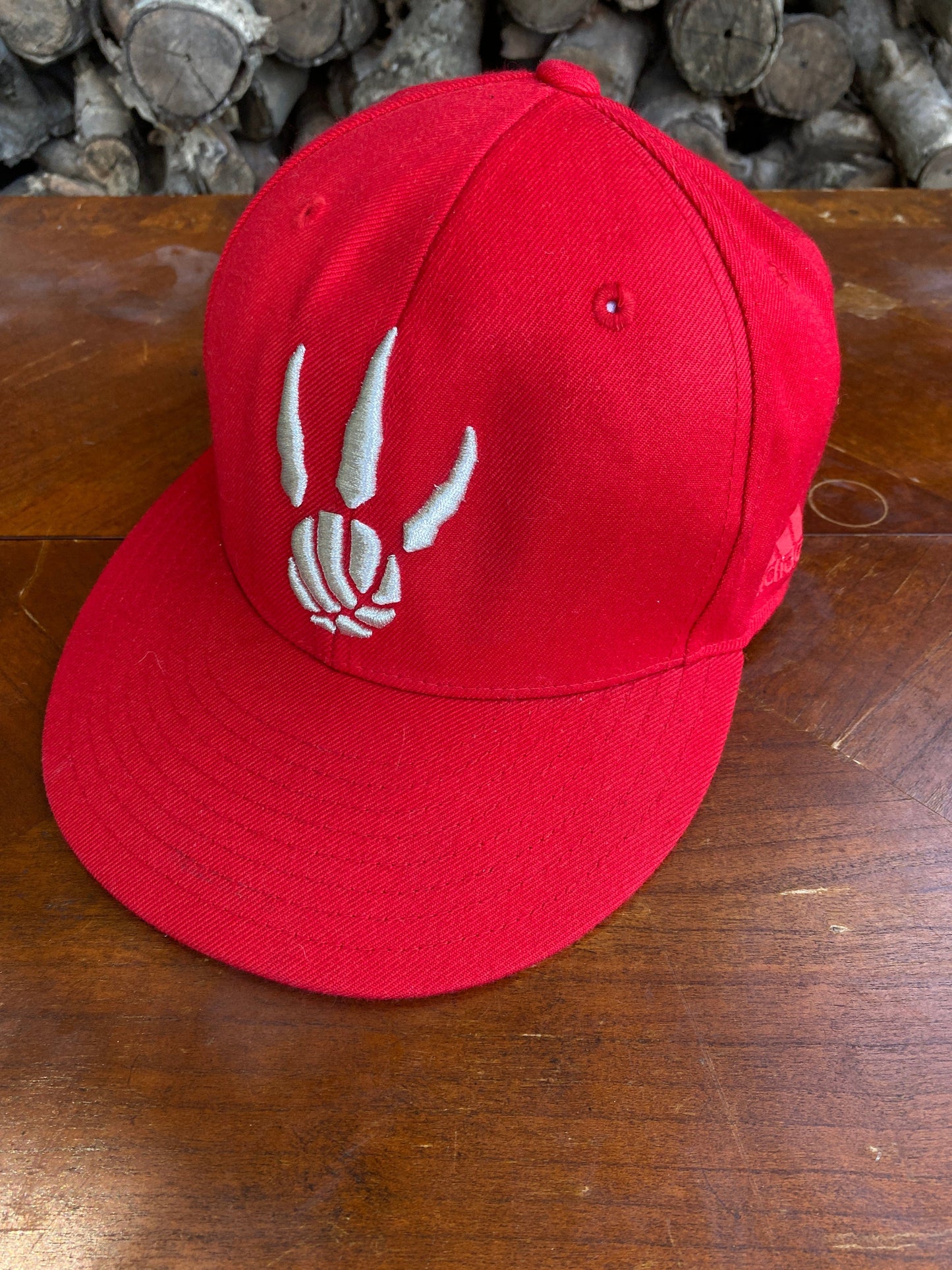 Toronto Raptors Hat Adult 7 3/8 Fitted from propervintagecanada