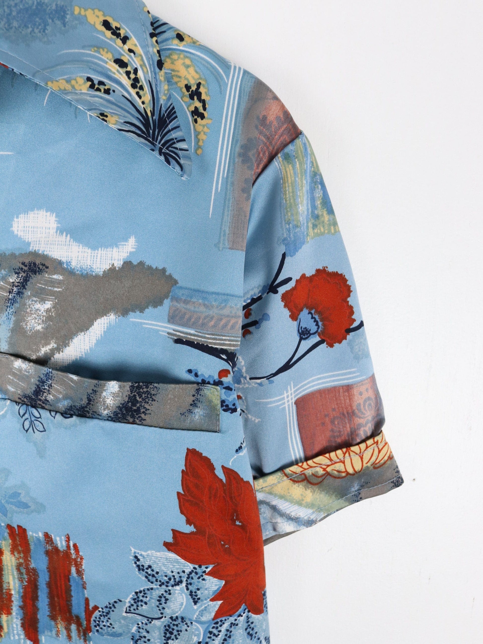 Touch of Class Shirt Mens Small Blue Button Up