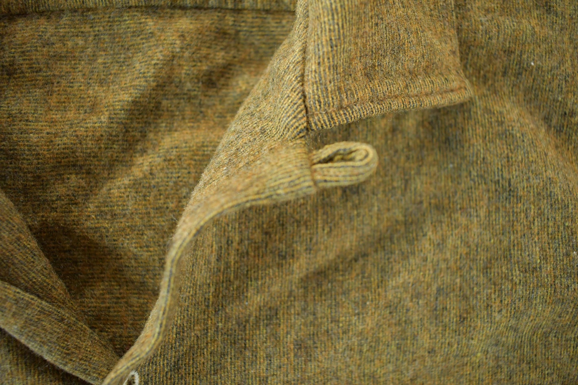 True Vintage 1960s Maiyee Button Up Shirt Men's Medium from propervintagecanada