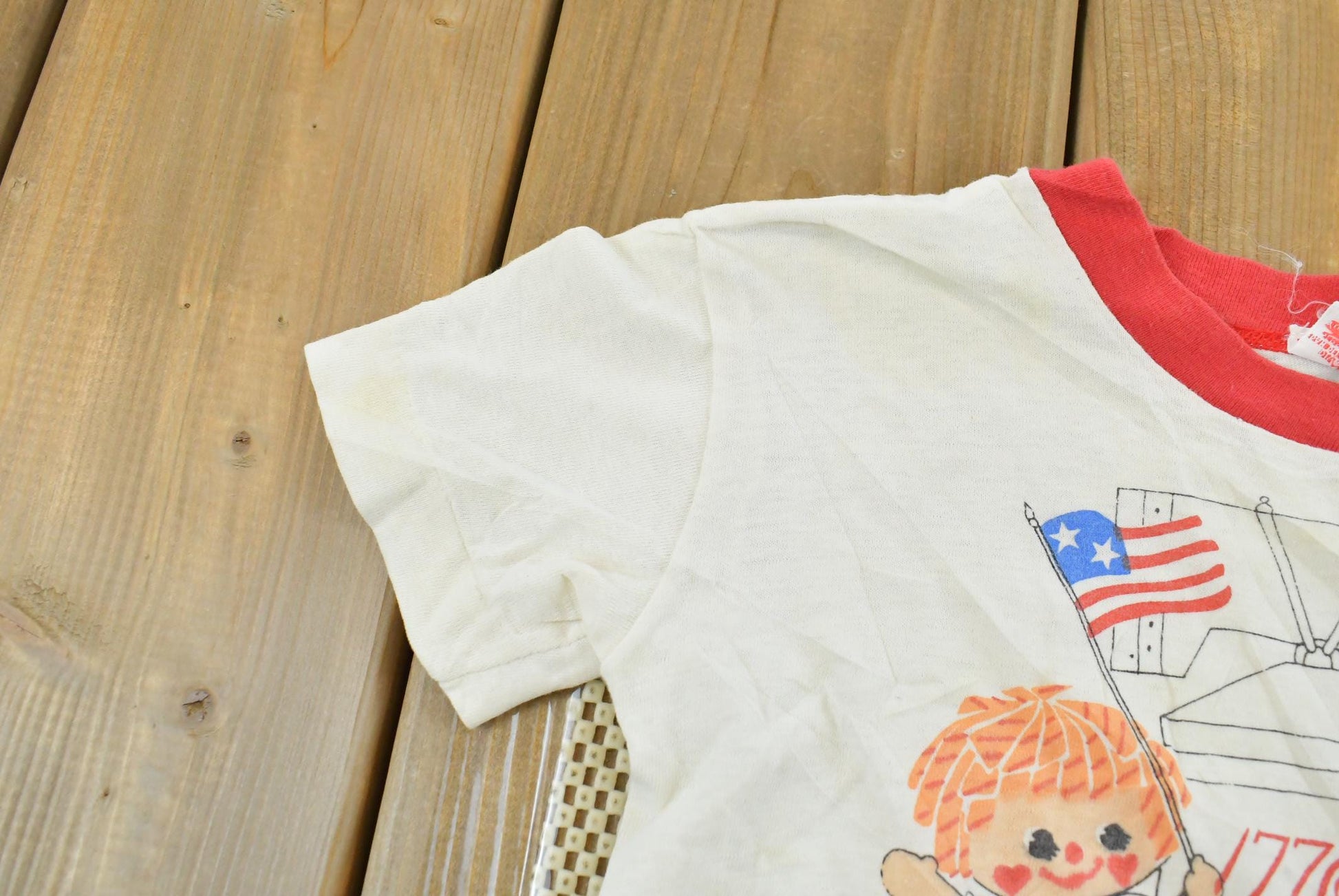 True Vintage 1970s 1776 Liberty Bell American Independence T-Shirt Youth XS from propervintagecanada