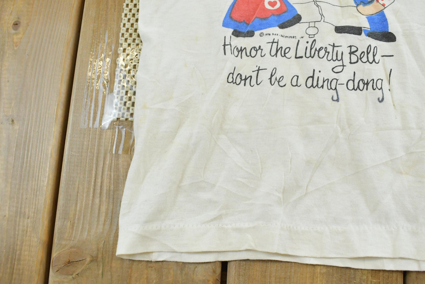 True Vintage 1970s 1776 Liberty Bell American Independence T-Shirt Youth XS from propervintagecanada