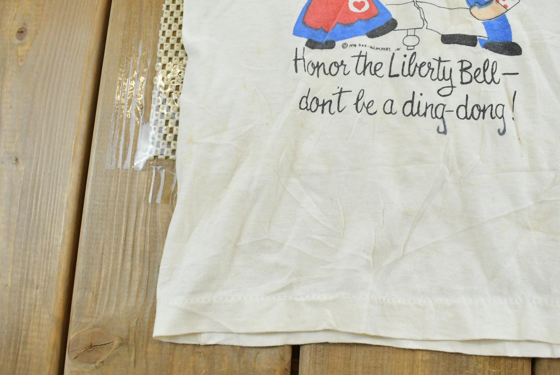True Vintage 1970s 1776 Liberty Bell American Independence T-Shirt Youth XS from propervintagecanada