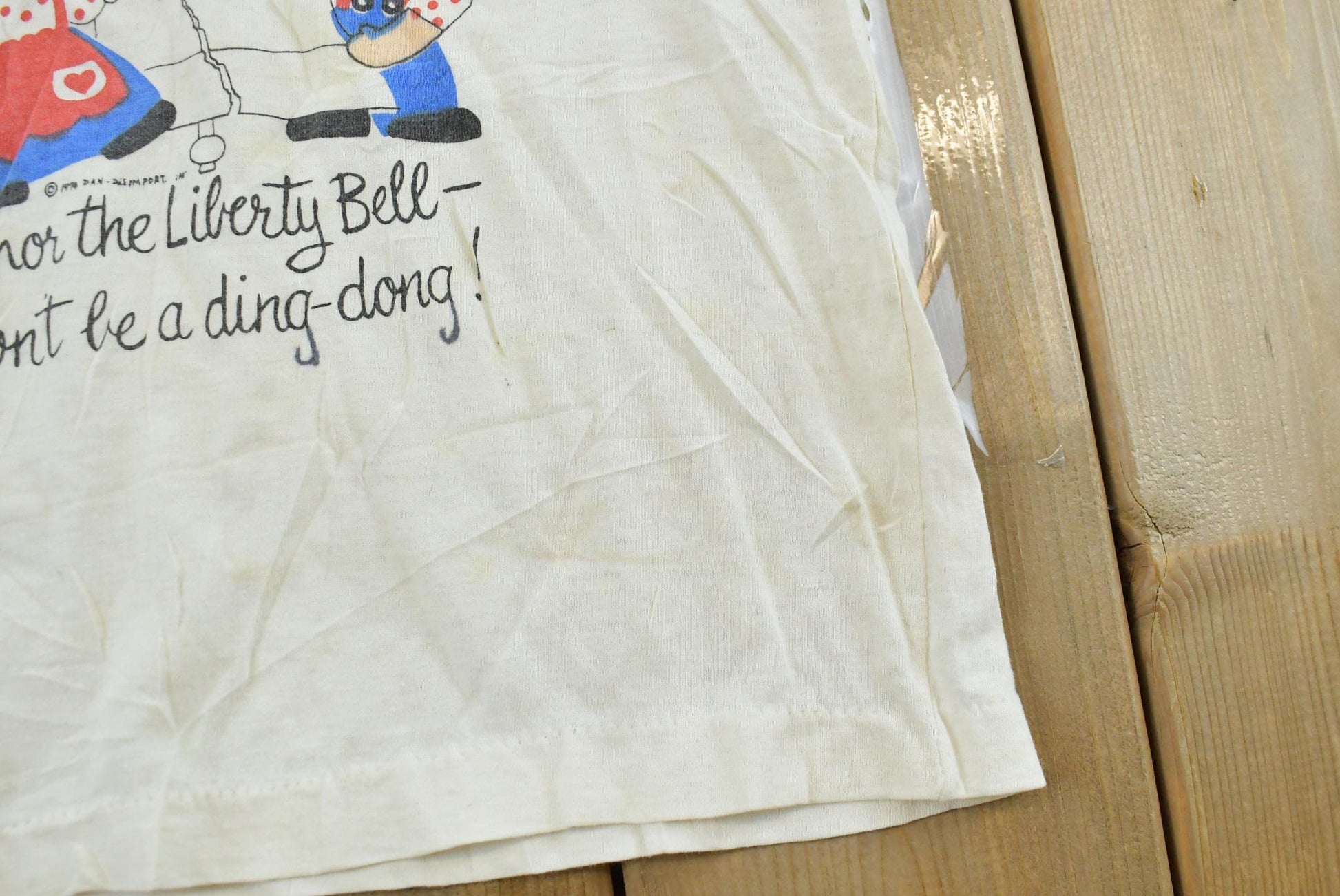True Vintage 1970s 1776 Liberty Bell American Independence T-Shirt Youth XS from propervintagecanada