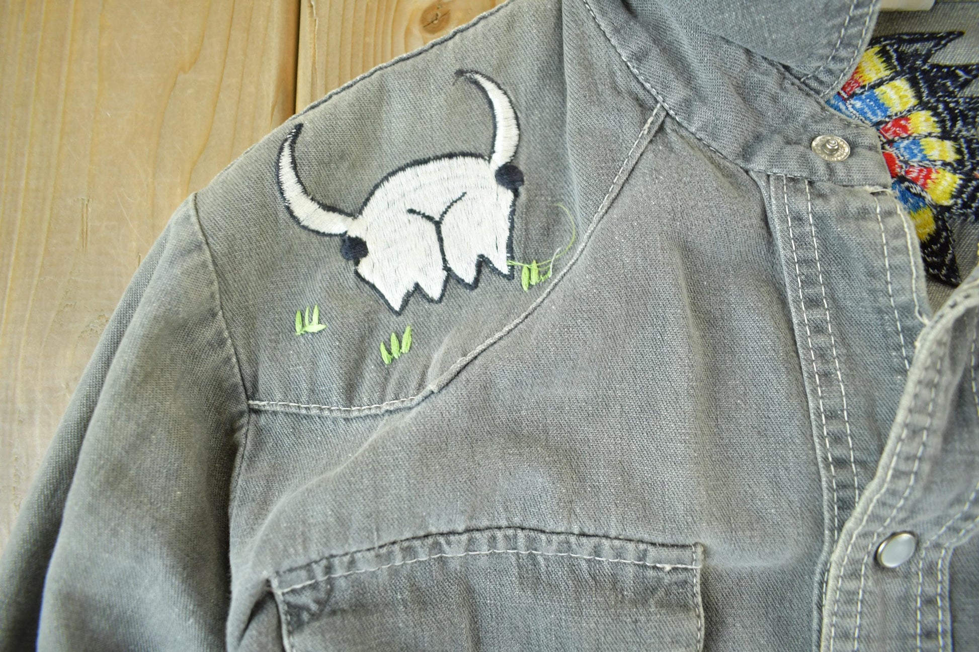 True Vintage 1970s Western Native Button Up Shirt Womens S from propervintagecanada