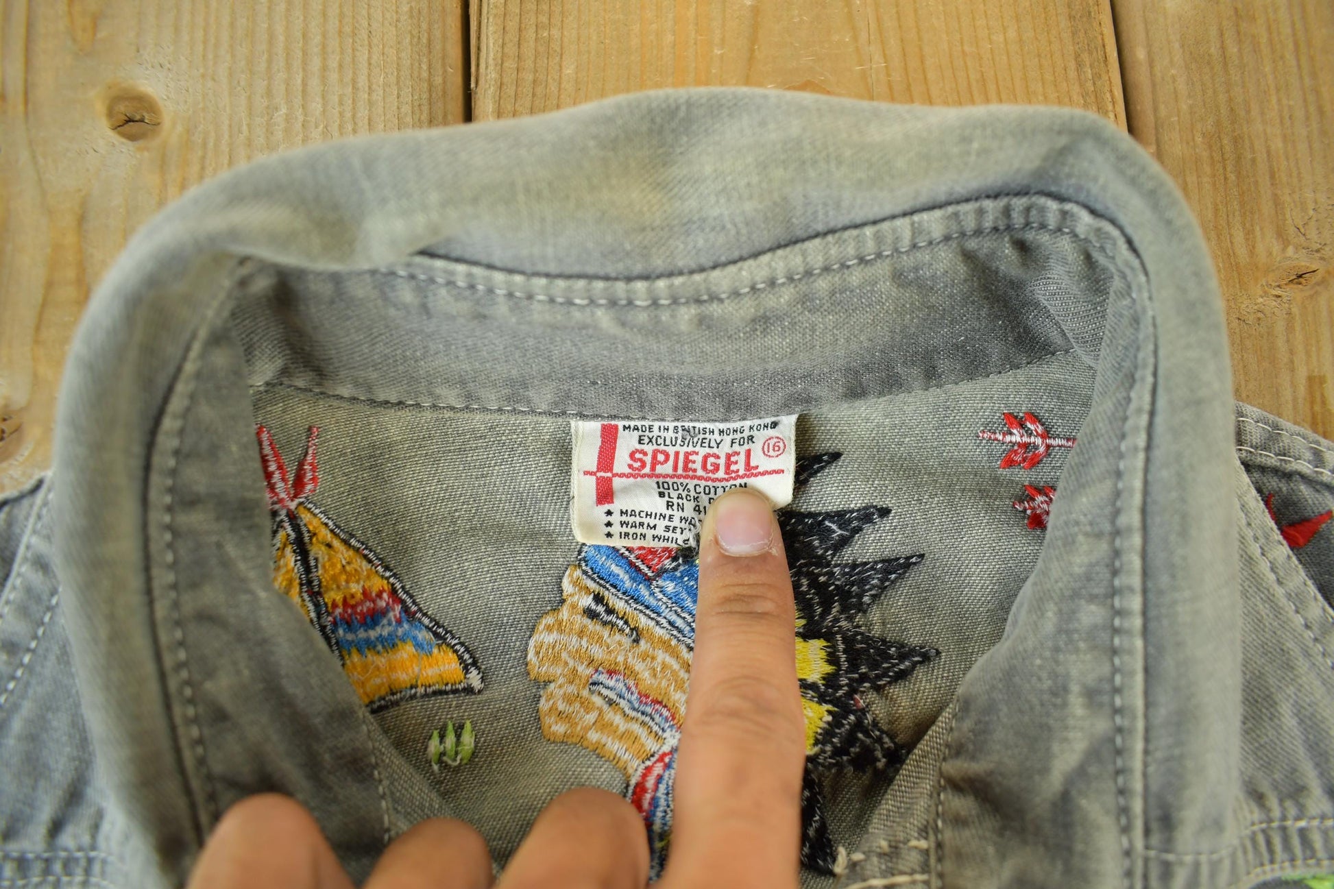 True Vintage 1970s Western Native Button Up Shirt Womens S from propervintagecanada