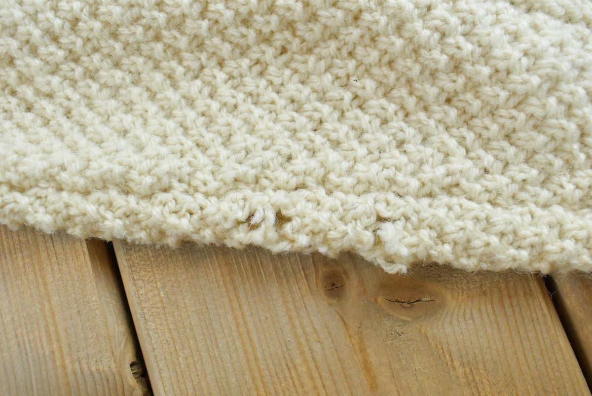True Vintage 1970s Wool Cable Knit Chunky Sweater Men's S from propervintagecanada