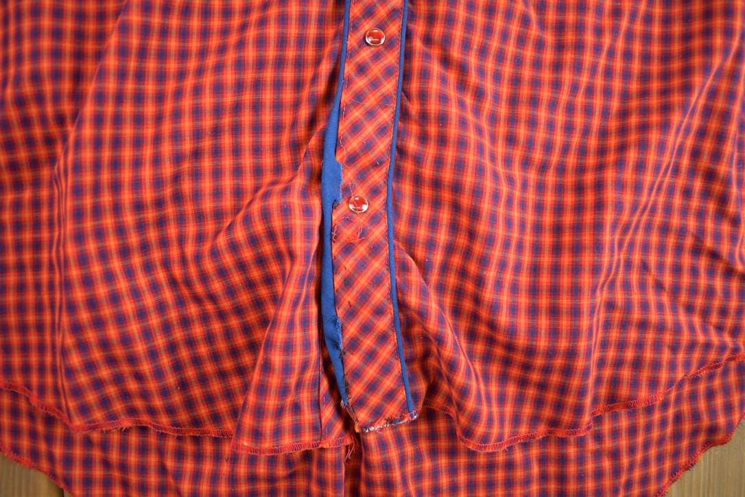 True Vintage 1980s JCPenny Western Apparel Western Cowboy Long Tail Button Up Shirt Men's XL from propervintagecanada