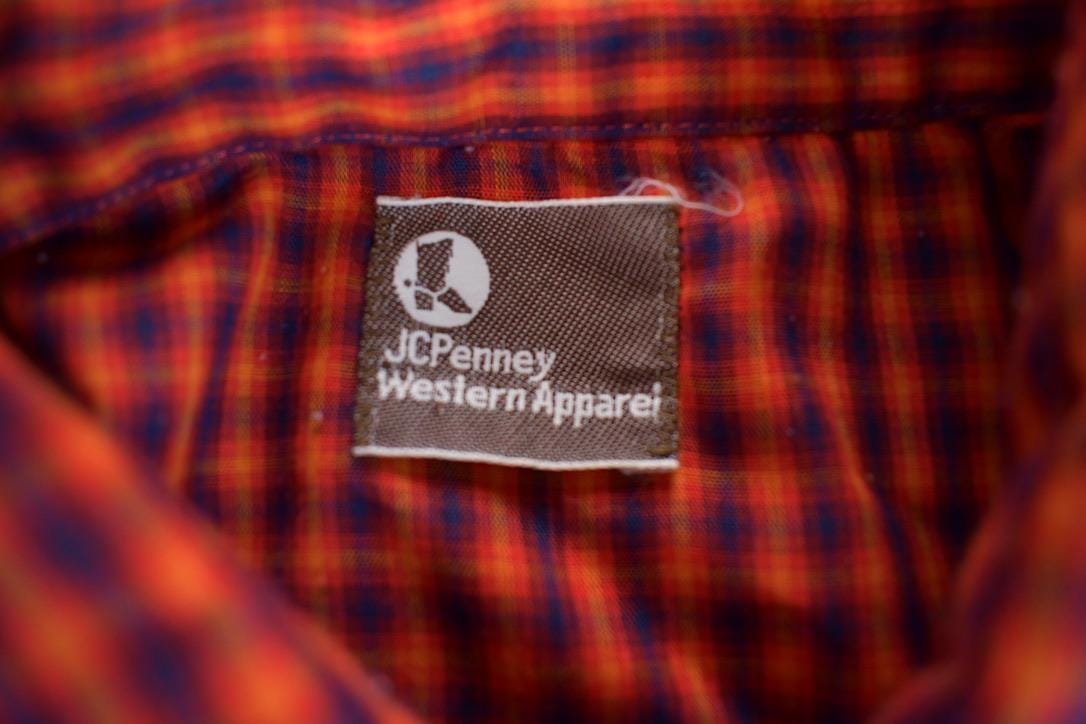 True Vintage 1980s JCPenny Western Apparel Western Cowboy Long Tail Button Up Shirt Men's XL from propervintagecanada