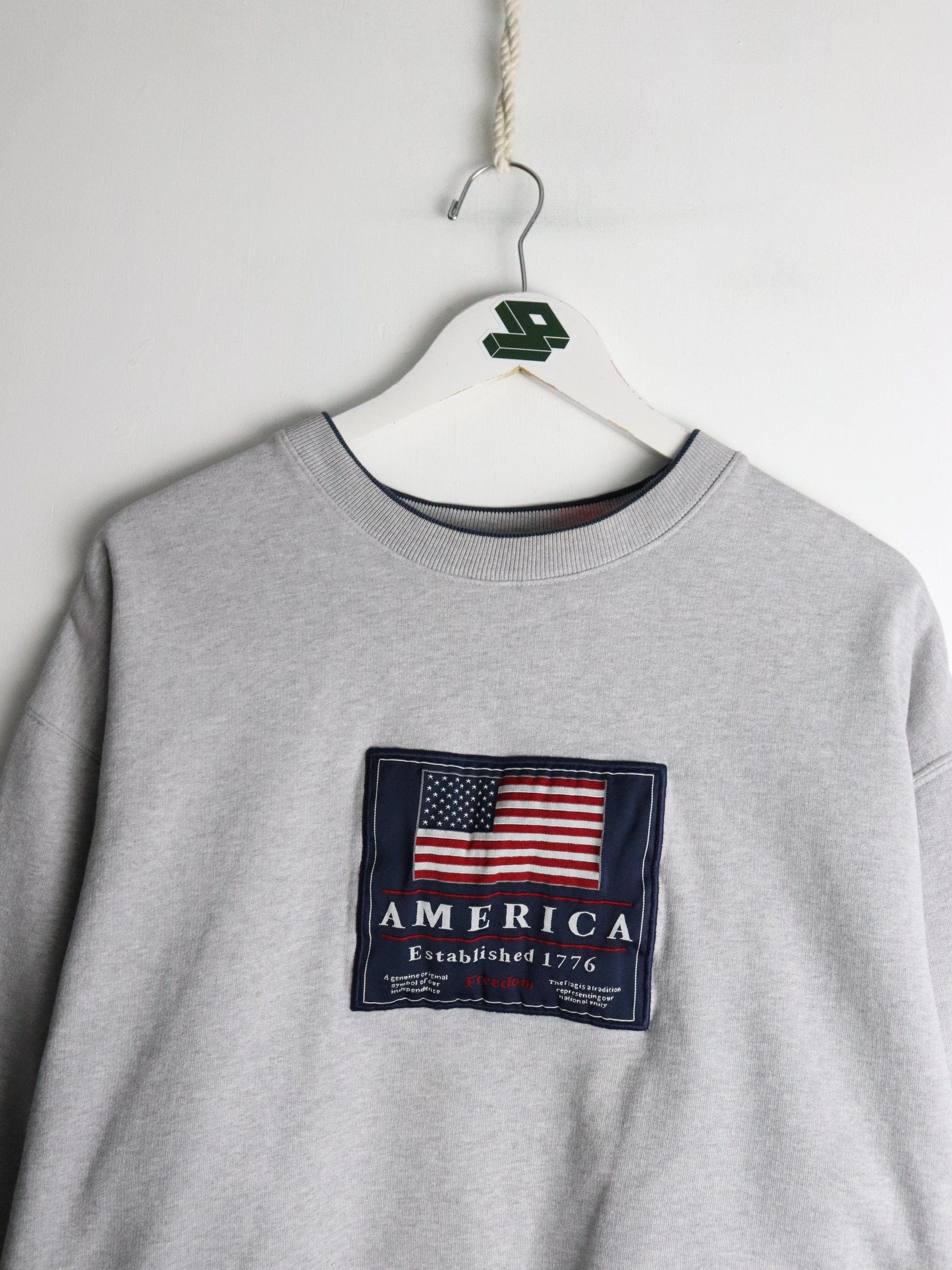 U.S.A. Sweatshirt Mens XL Grey Flag from propervintagecanada