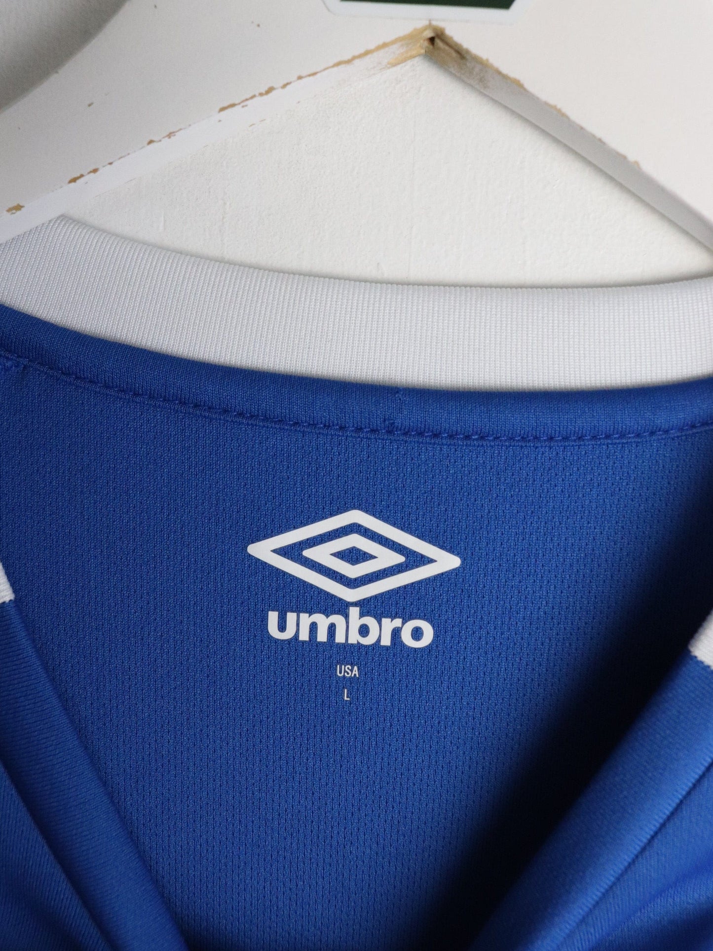 Umbro Soccer Jersey Mens Large Blue from propervintagecanada