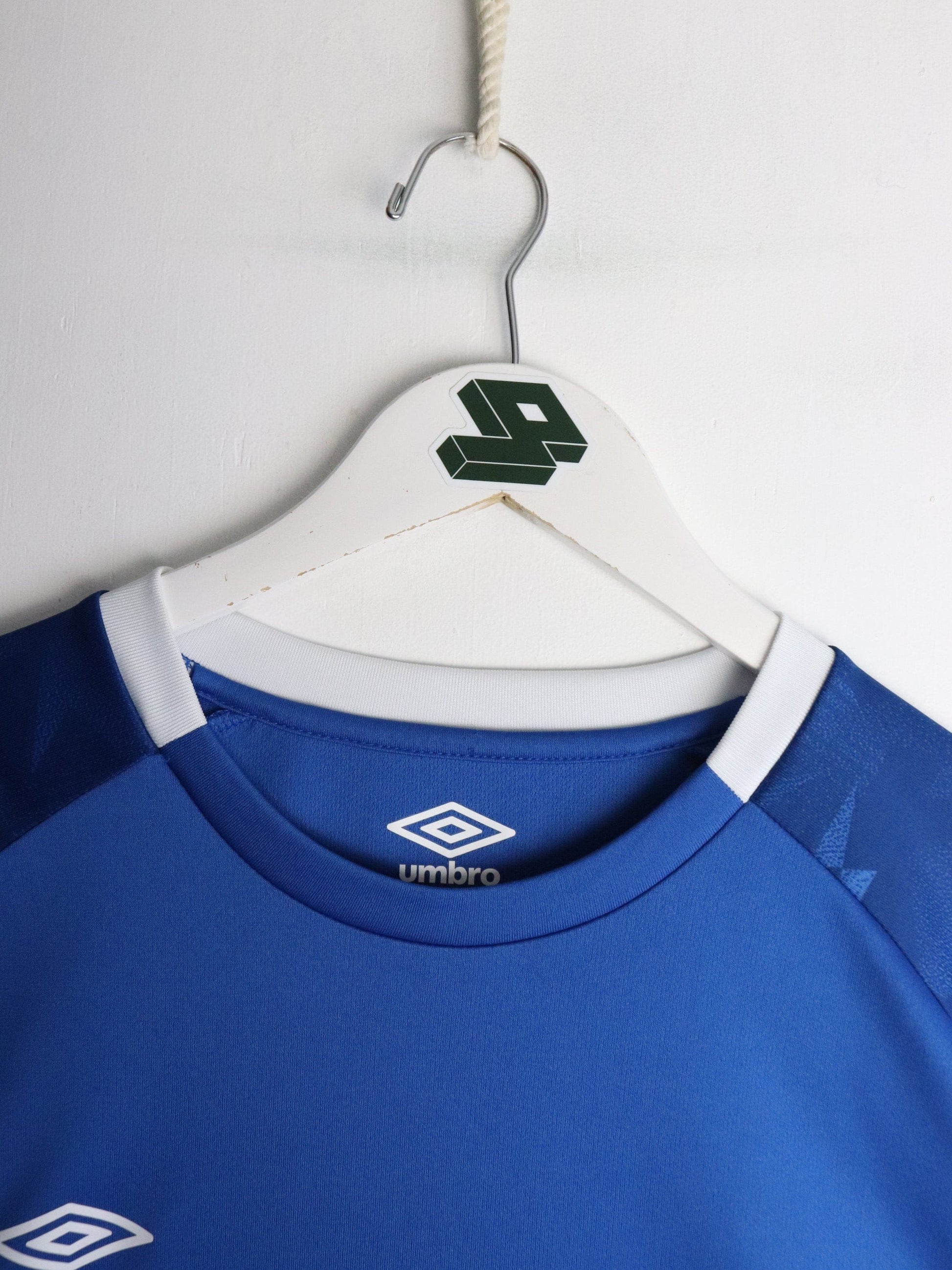 Umbro Soccer Jersey Mens Large Blue from propervintagecanada