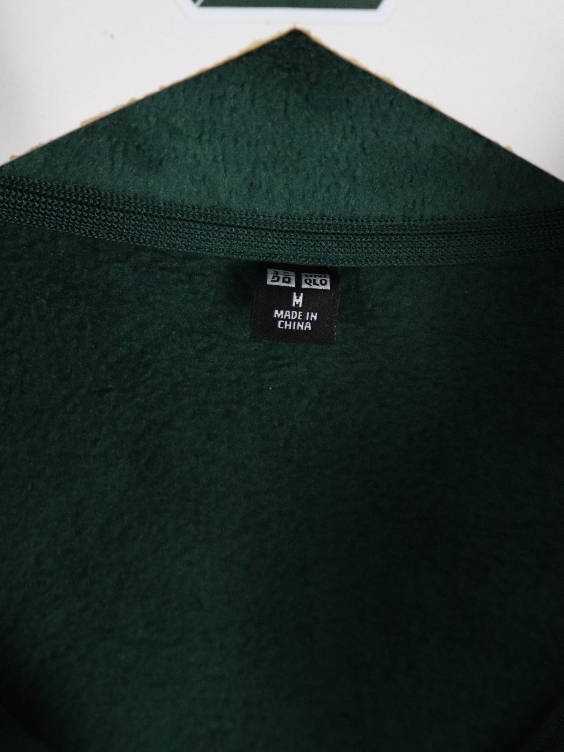 Uniqlo Fleece Sweater Mens Medium Green from propervintagecanada