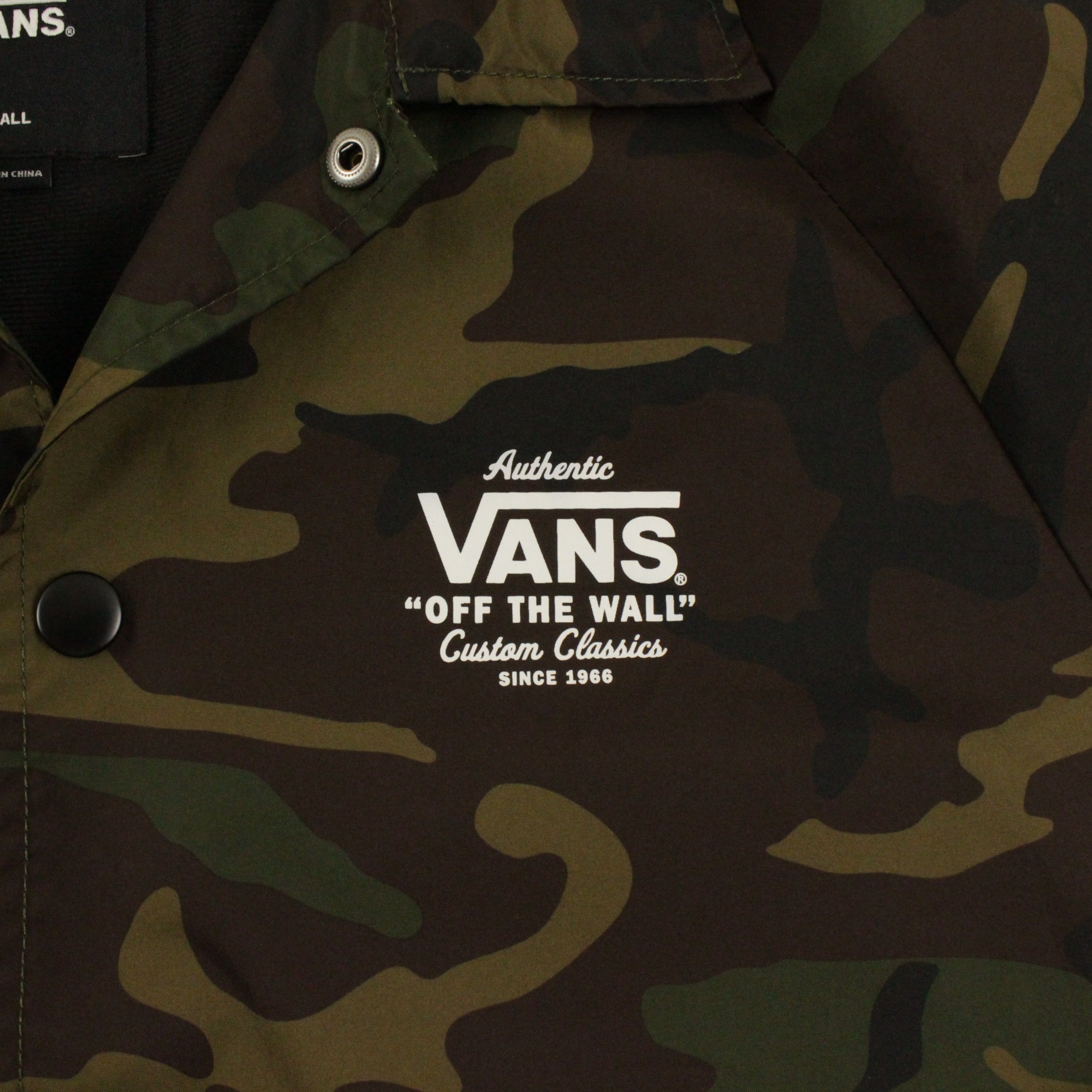 Vans off the wall camo outlet jacket