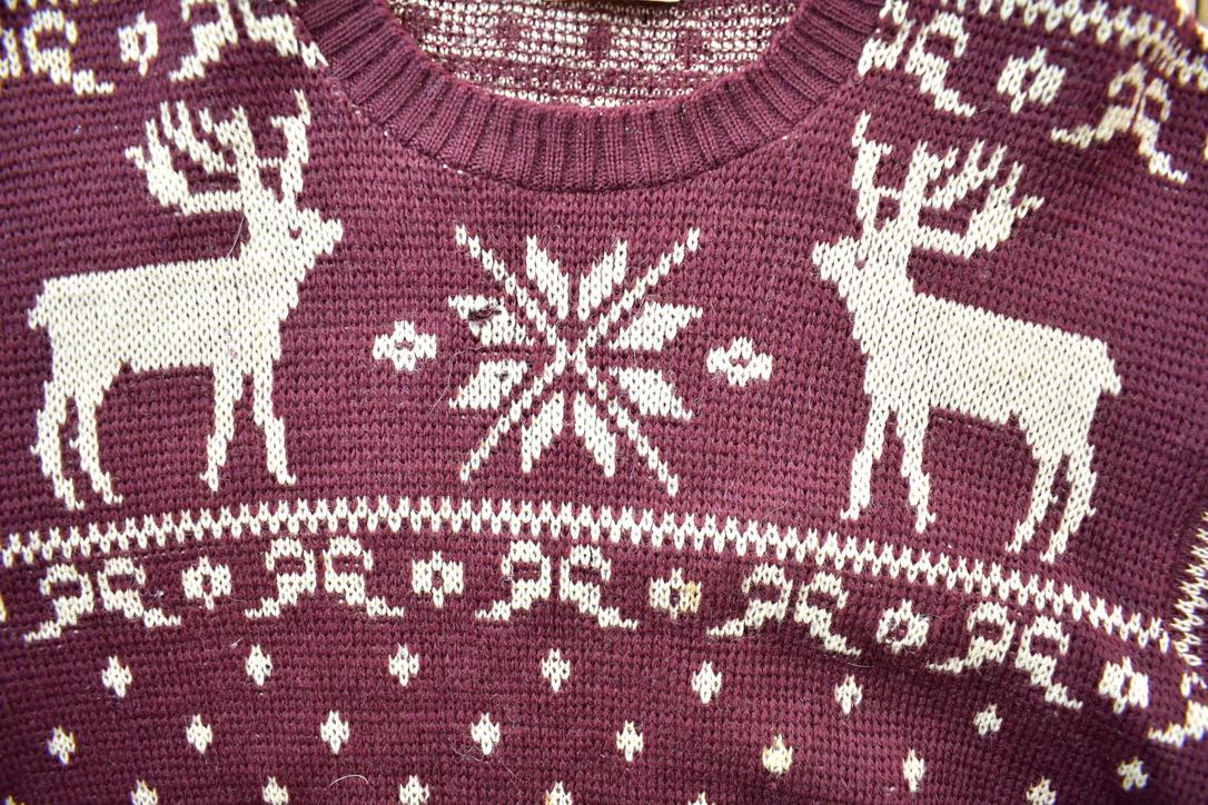 Vintage 1940s Jantzen Reindeer Knit Crewneck Sweater from propervintagecanada