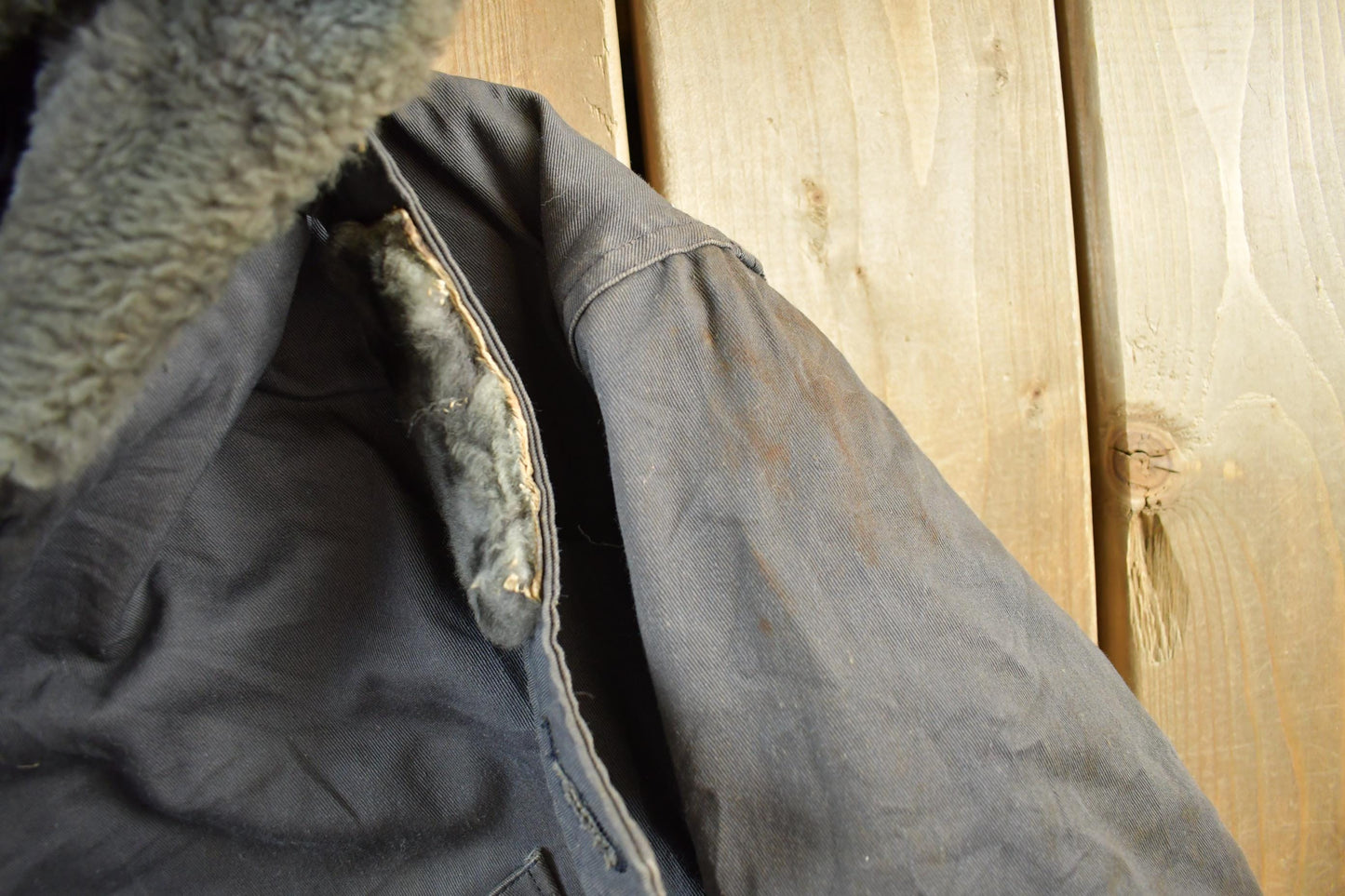 Vintage 1940s Lake O Woods Military Outdoors Jacket Men's XL from propervintagecanada