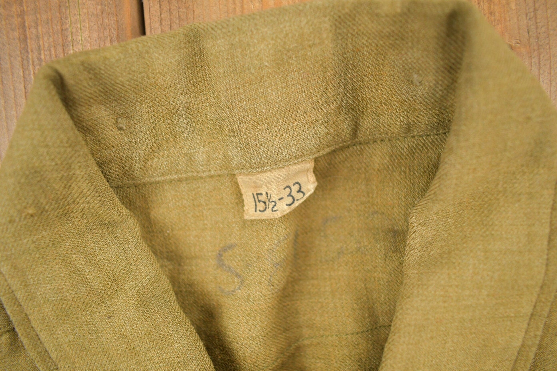 Vintage 1940s Military Button Up Shirt Men's Large from propervintagecanada
