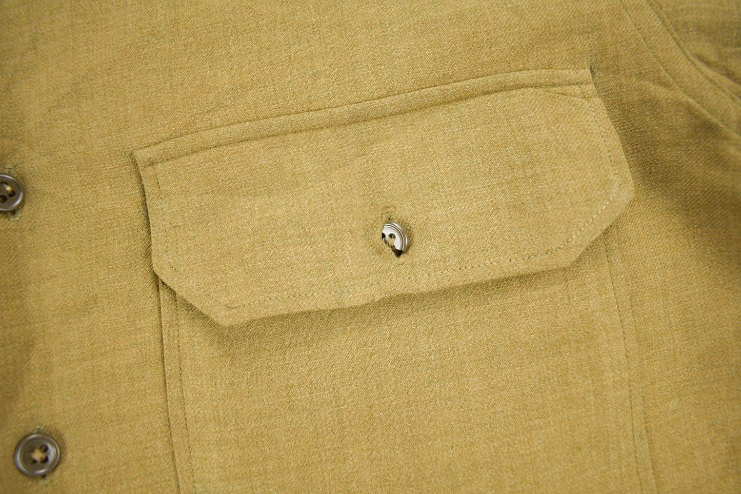 Vintage 1940s Military Button Up Shirt Men's Large from propervintagecanada