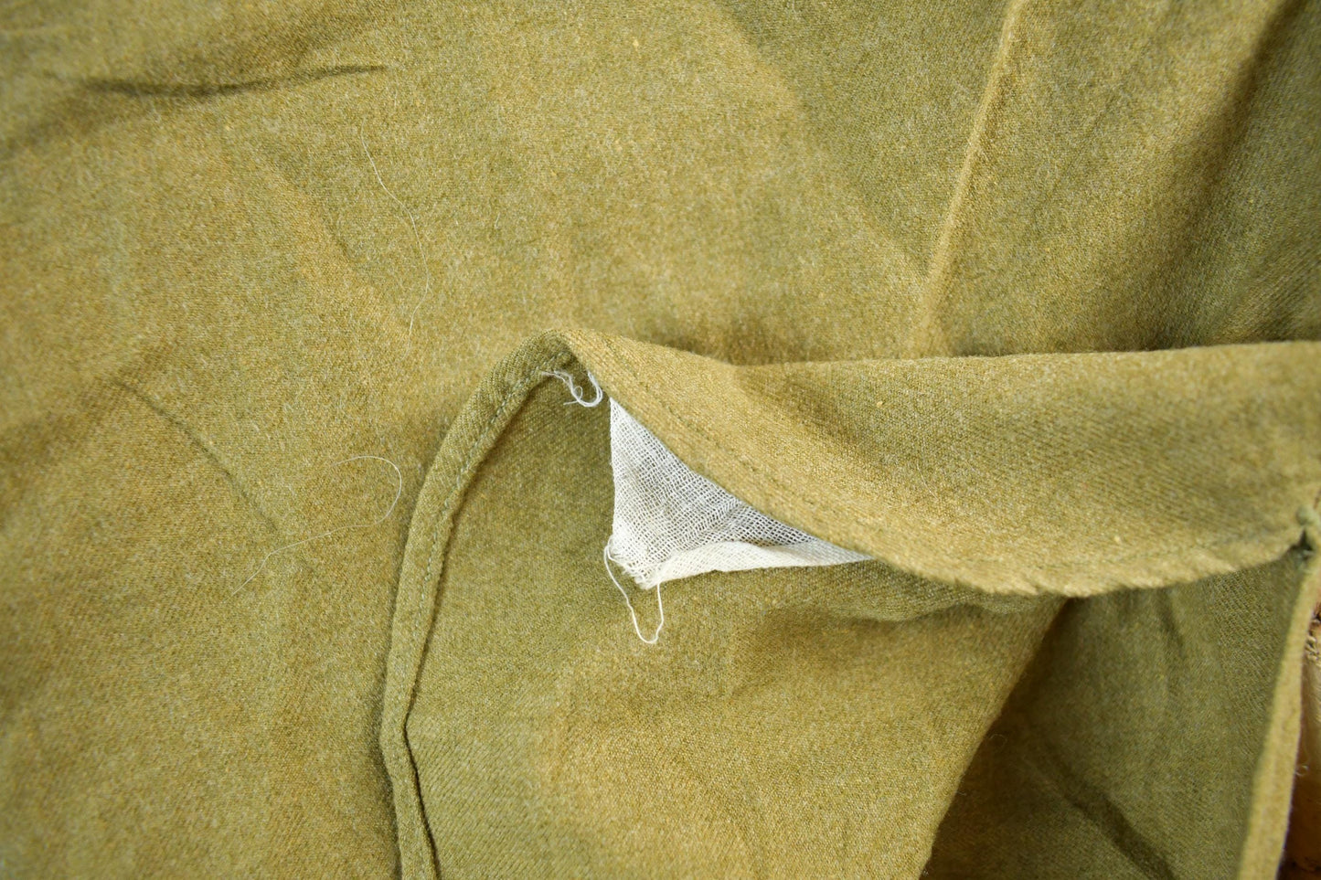 Vintage 1940s Military Button Up Shirt Men's Medium from propervintagecanada