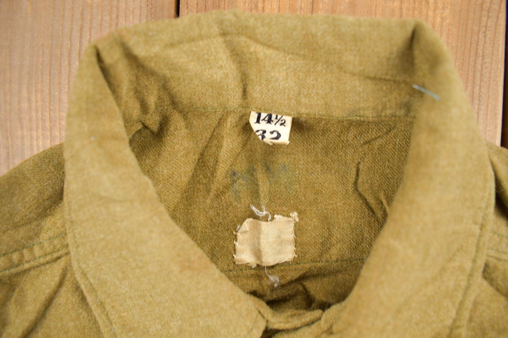 Vintage 1940s Military Button Up Shirt Men's Medium from propervintagecanada