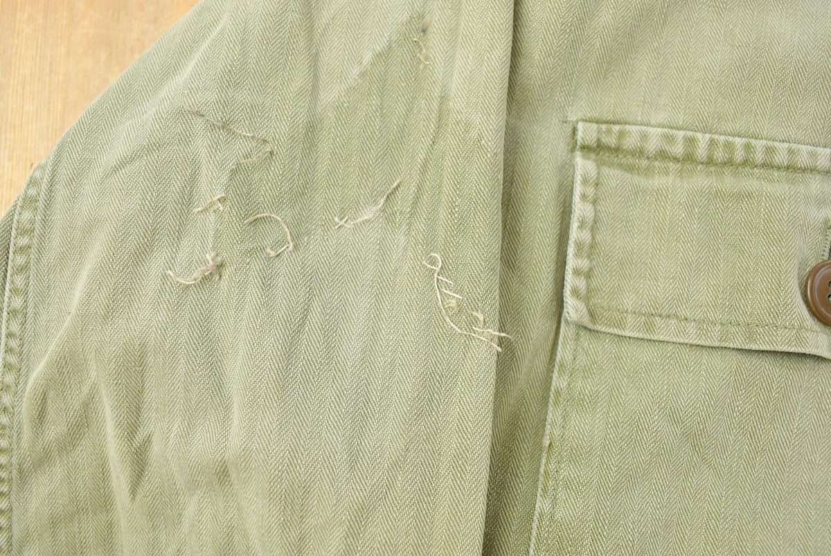 Vintage 1940s Military HBT Olive Drab Button Up Shirt Men's Medium from propervintagecanada