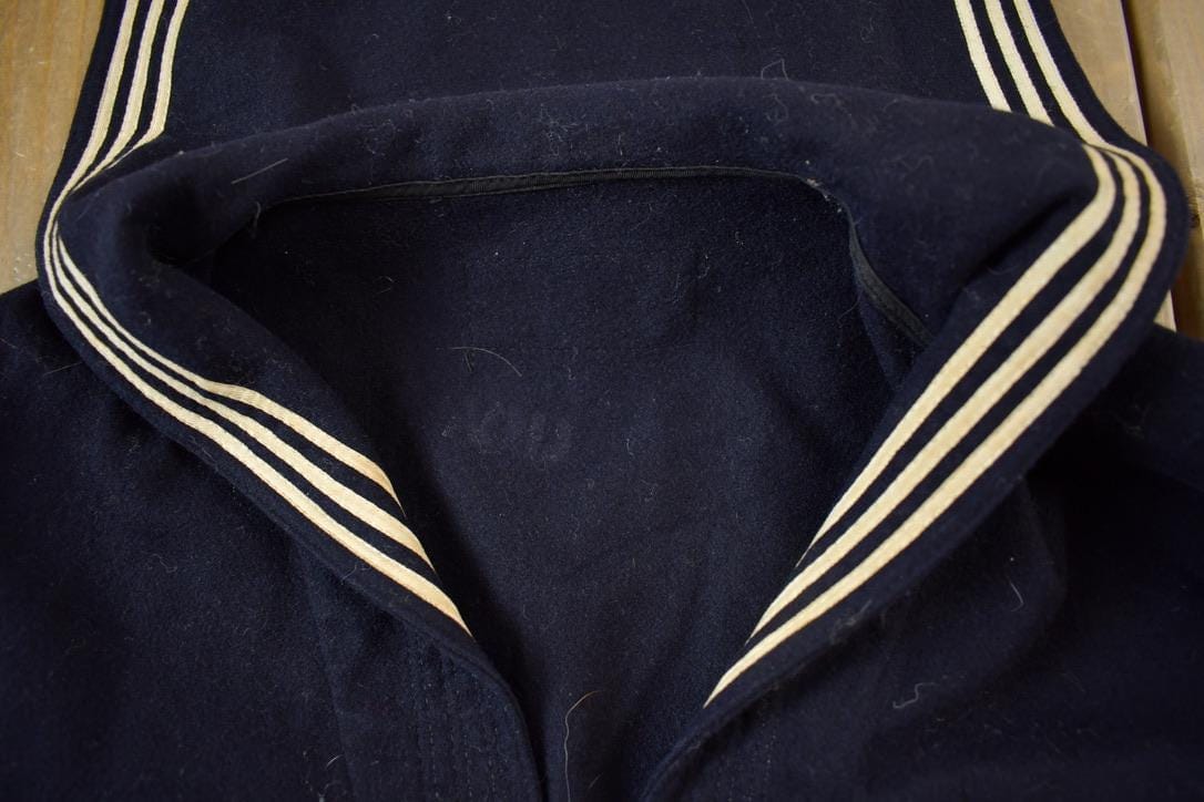 Vintage 1940s Navy Wool WW2 Pull Over Marine Unifrom Jacket Men's Small from propervintagecanada
