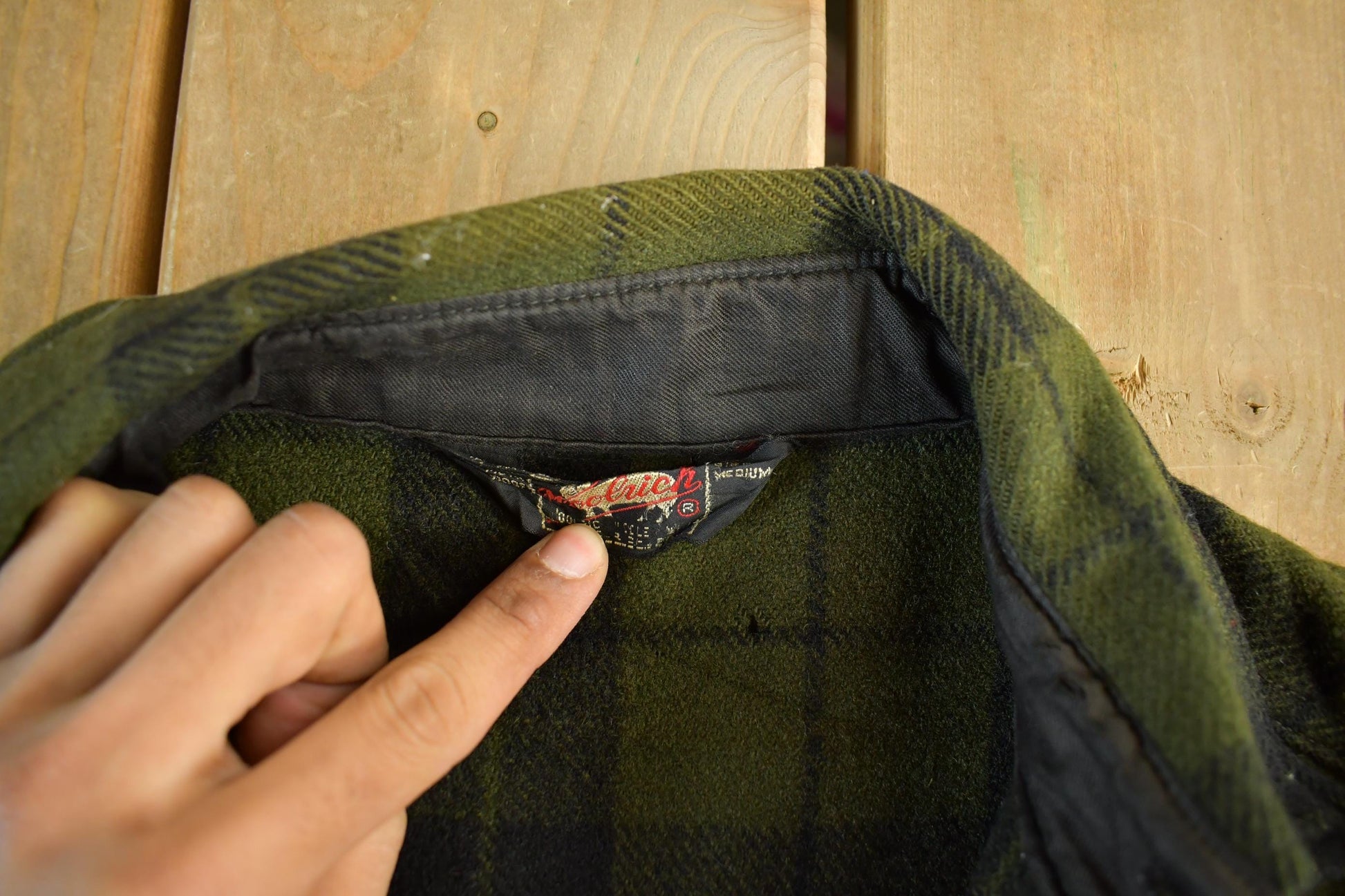 Vintage 1940s Woolrich Wool Plaid Flannel Button Up Shirt Men's Medium from propervintagecanada