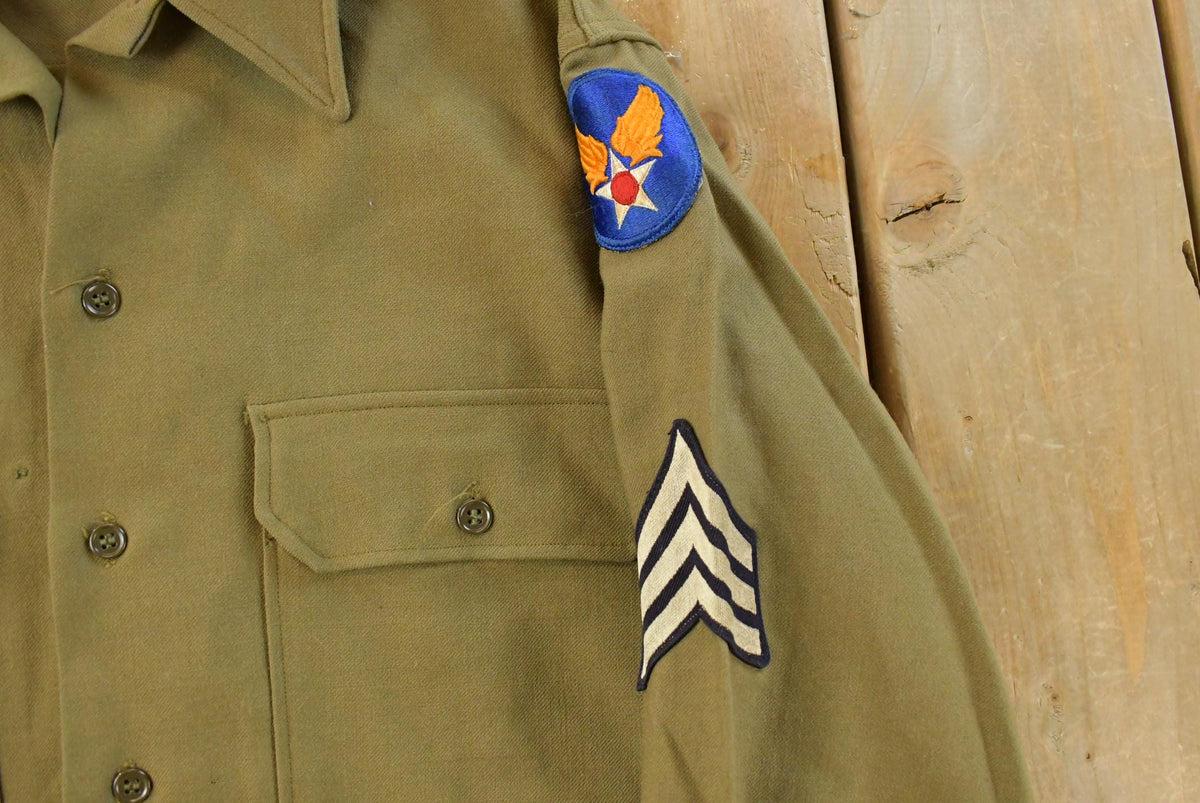 Vintage 1940s WW2 Military Air Force Wool Button Up Infantry Field Shirt Men's S from propervintagecanada
