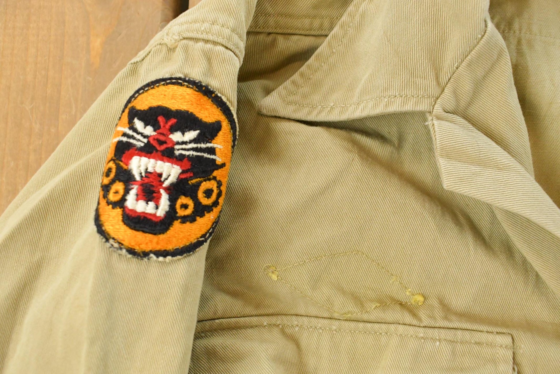 Vintage 1940s WW2 Tank Destroyer Unit Button Up Officer Shirt Men's Medium from propervintagecanada