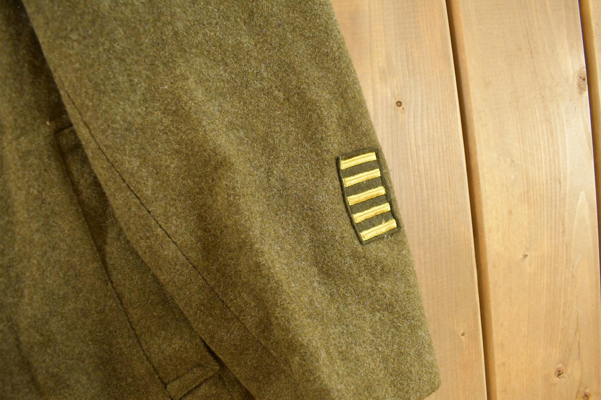 Vintage 1940s WWII Era Military Wool Trench Coat Men's M from propervintagecanada