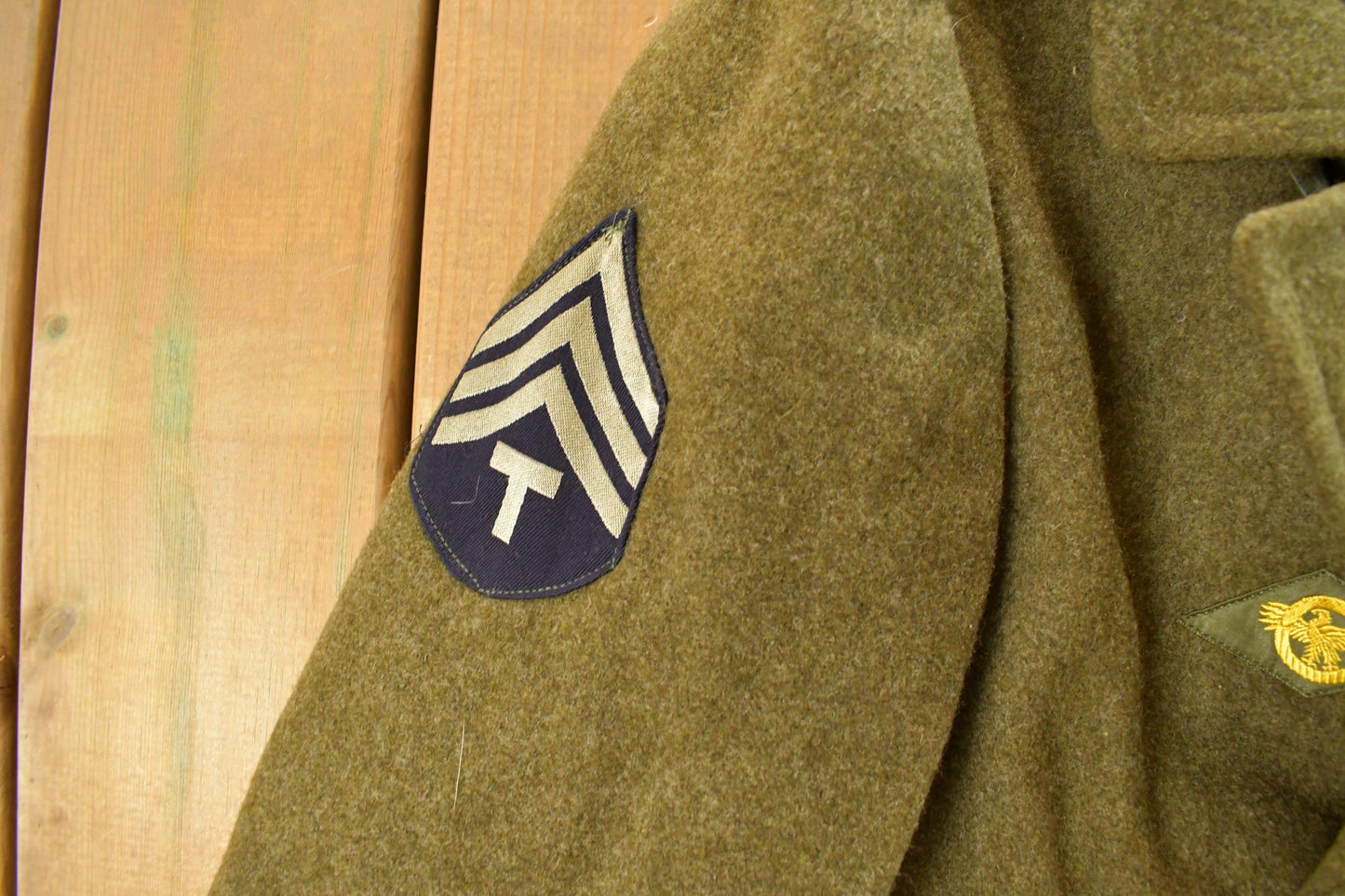 Vintage 1940s WWII Era Military Wool Trench Coat Men's M from propervintagecanada
