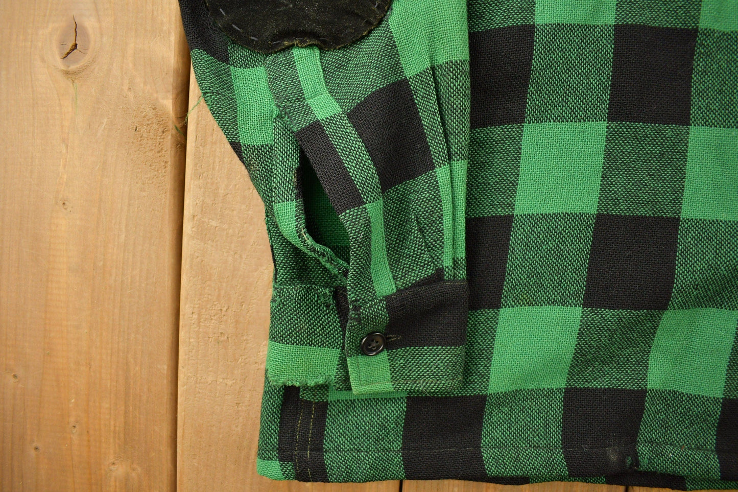 Vintage 1950s Aberdeen Green Buffalo Plaid Wool Button Up Shirt from propervintagecanada