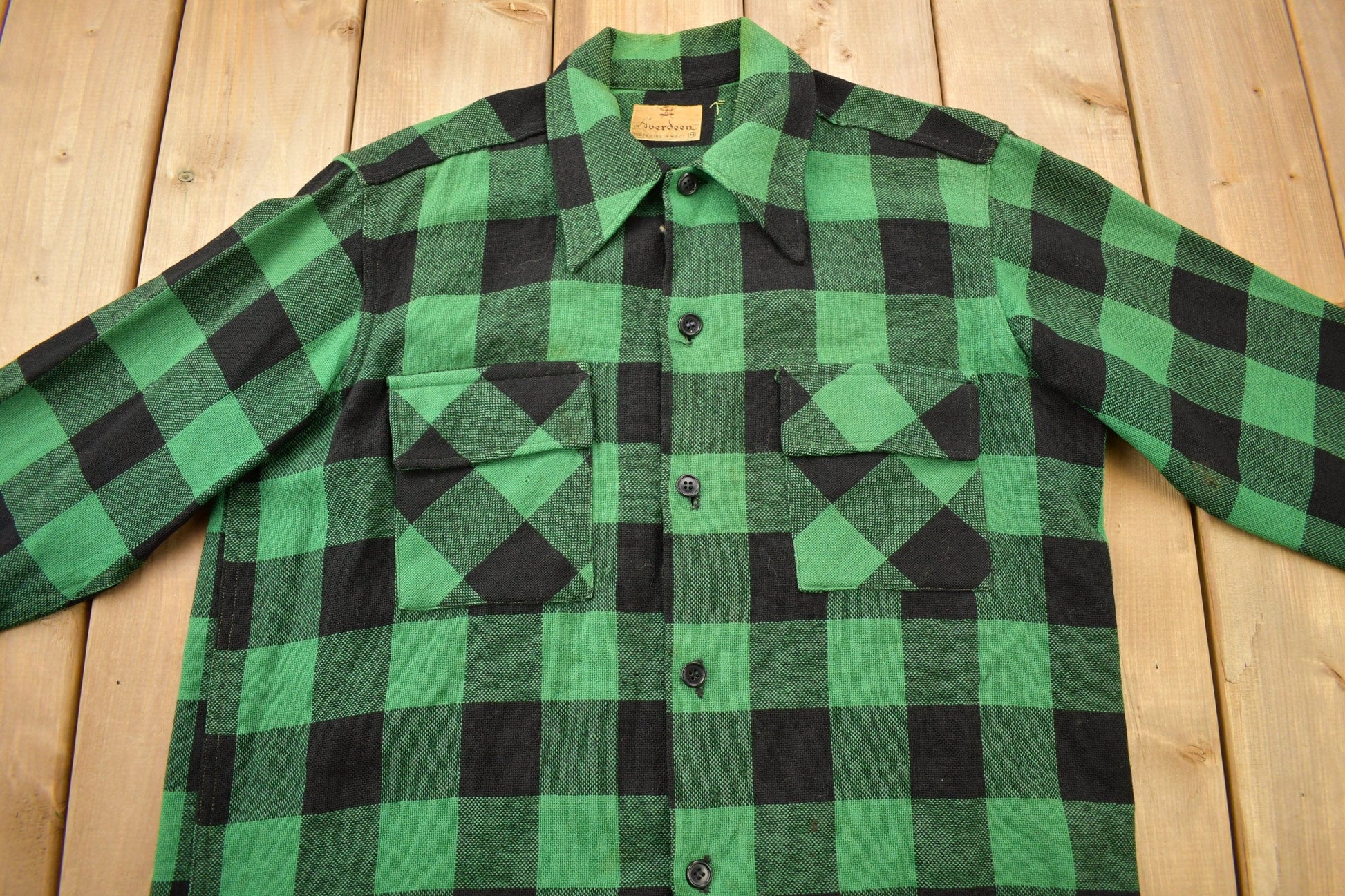 Vintage 1950s Aberdeen Green Buffalo Plaid Wool Button Up Shirt from propervintagecanada