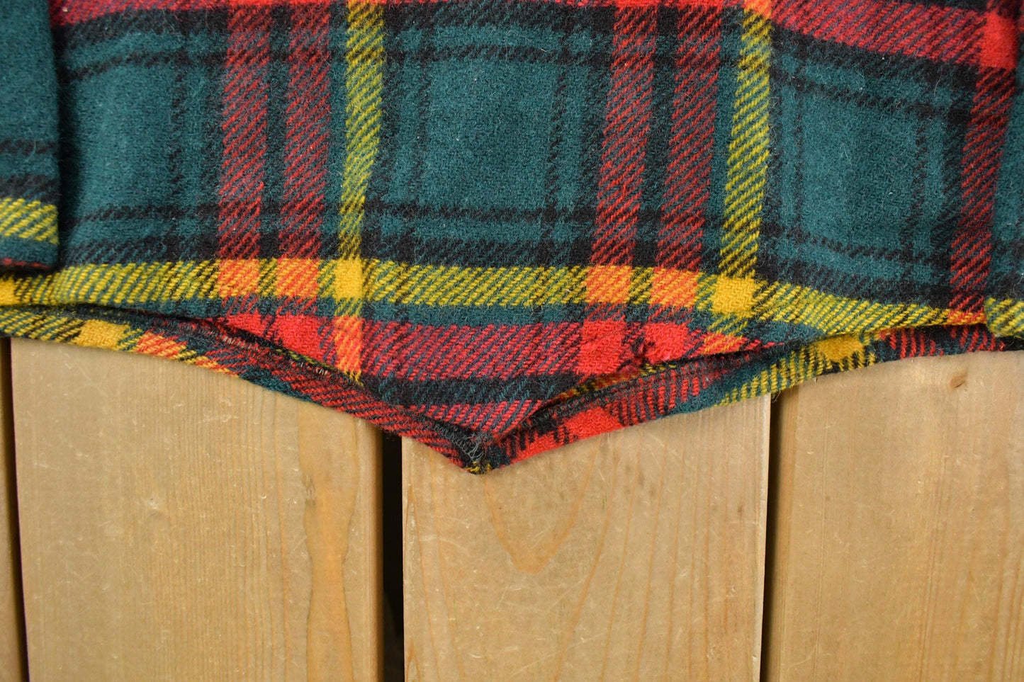 Vintage 1950s Amcrest Tartan Plaid Rangers Pullover Button Up Wool Shirt Men's Medium from propervintagecanada