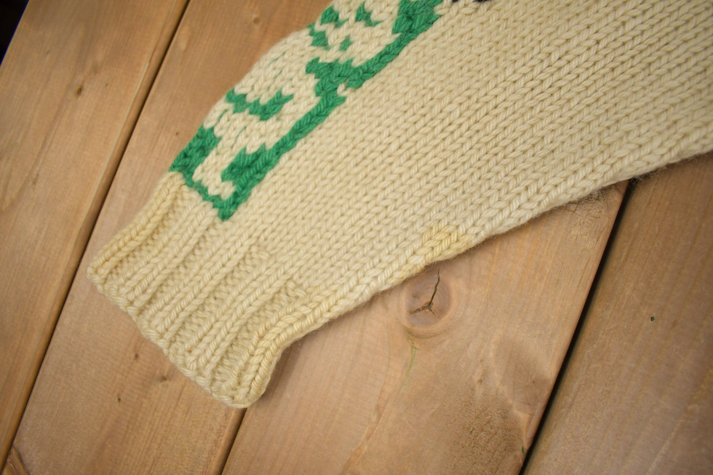 Vintage 1950s Hand-Knit Totem Pole Cowichan Sweater Men's Medium from propervintagecanada