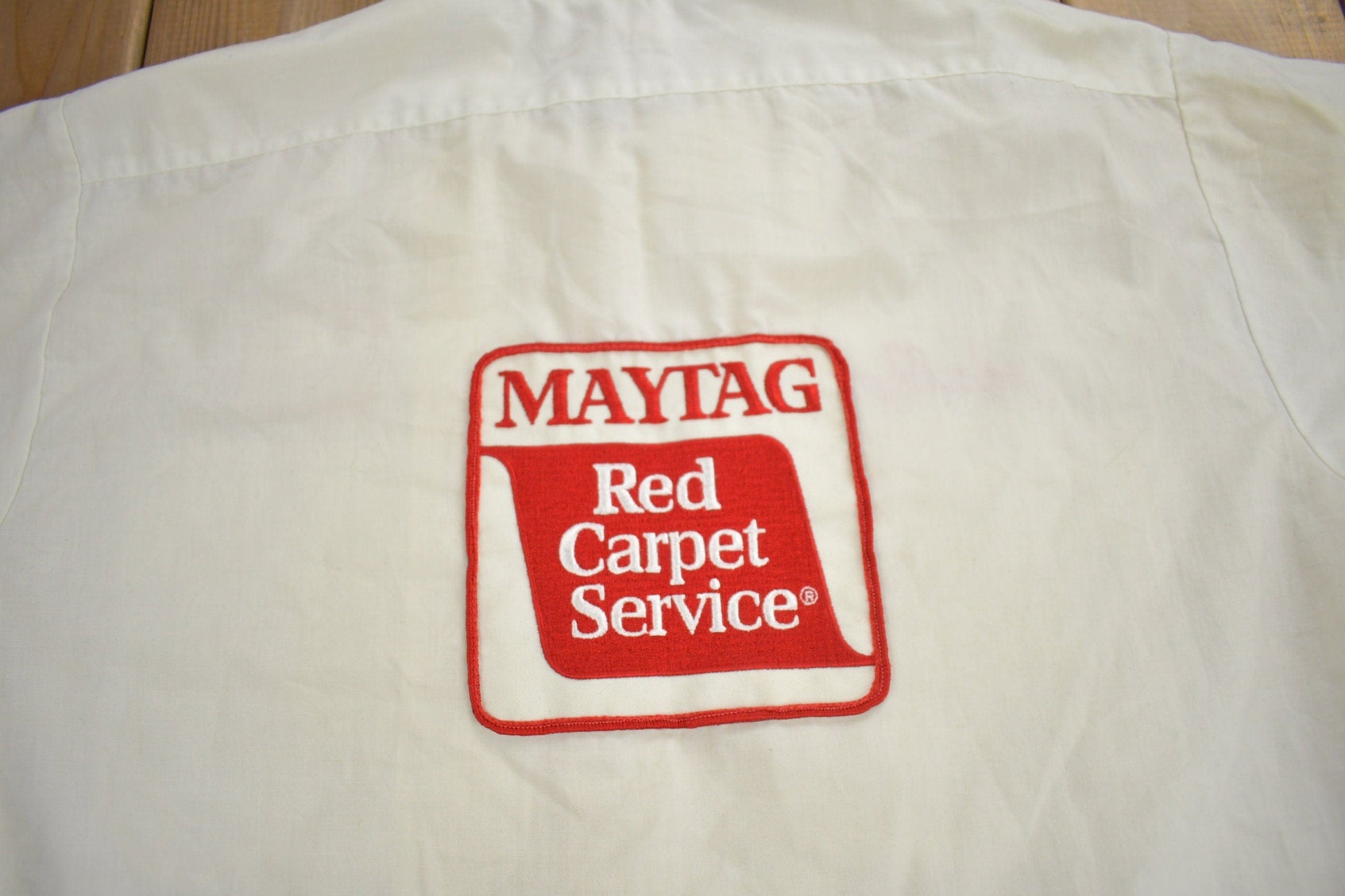 Vintage 1950s Maytag Red Carpet Service Button Up Shirt Men's L from propervintagecanada