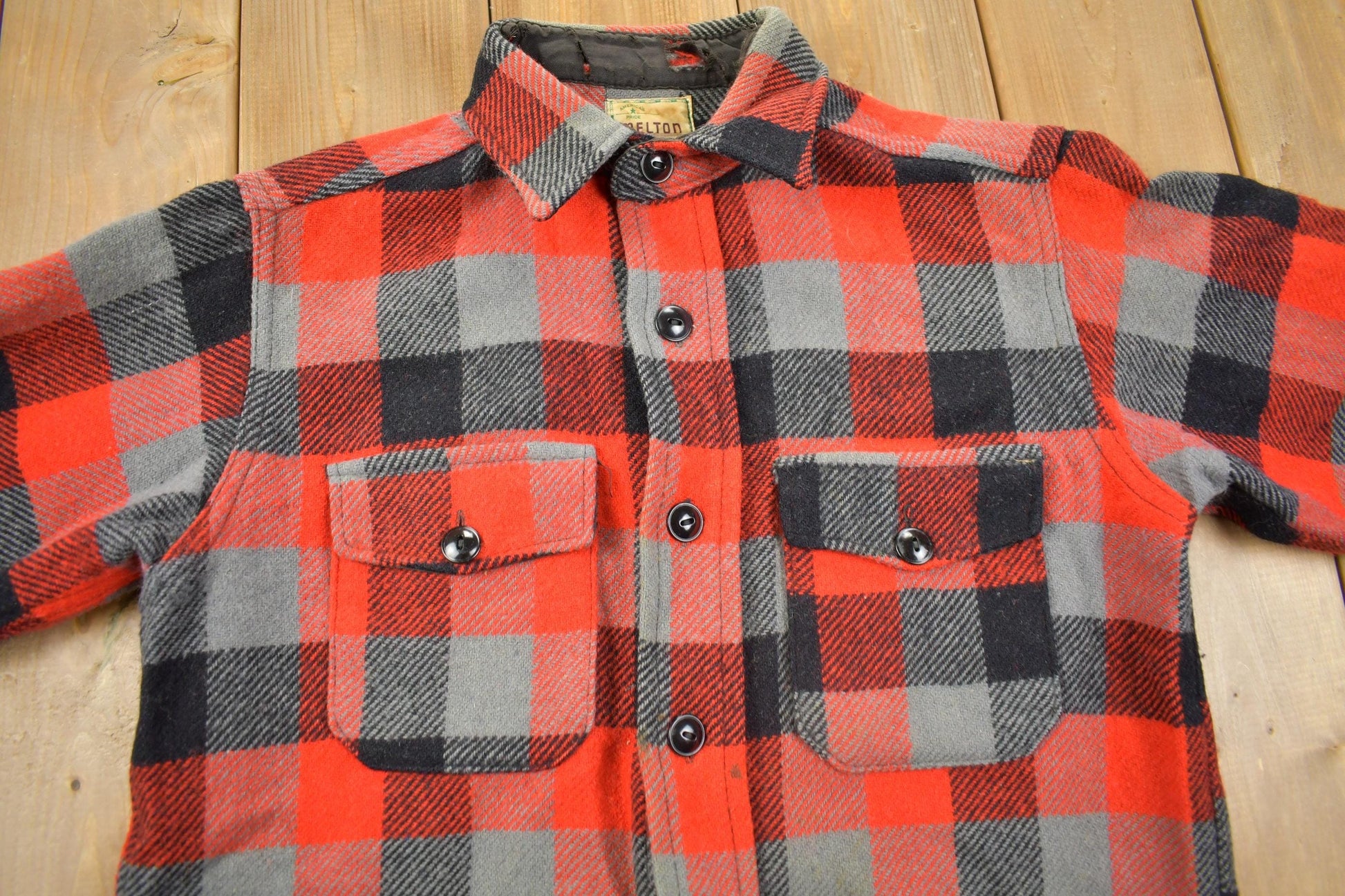 Vintage 1950s Melton Outer-Wear Buffalo Plaid Wool Hunting Jacket Men's Medium from propervintagecanada
