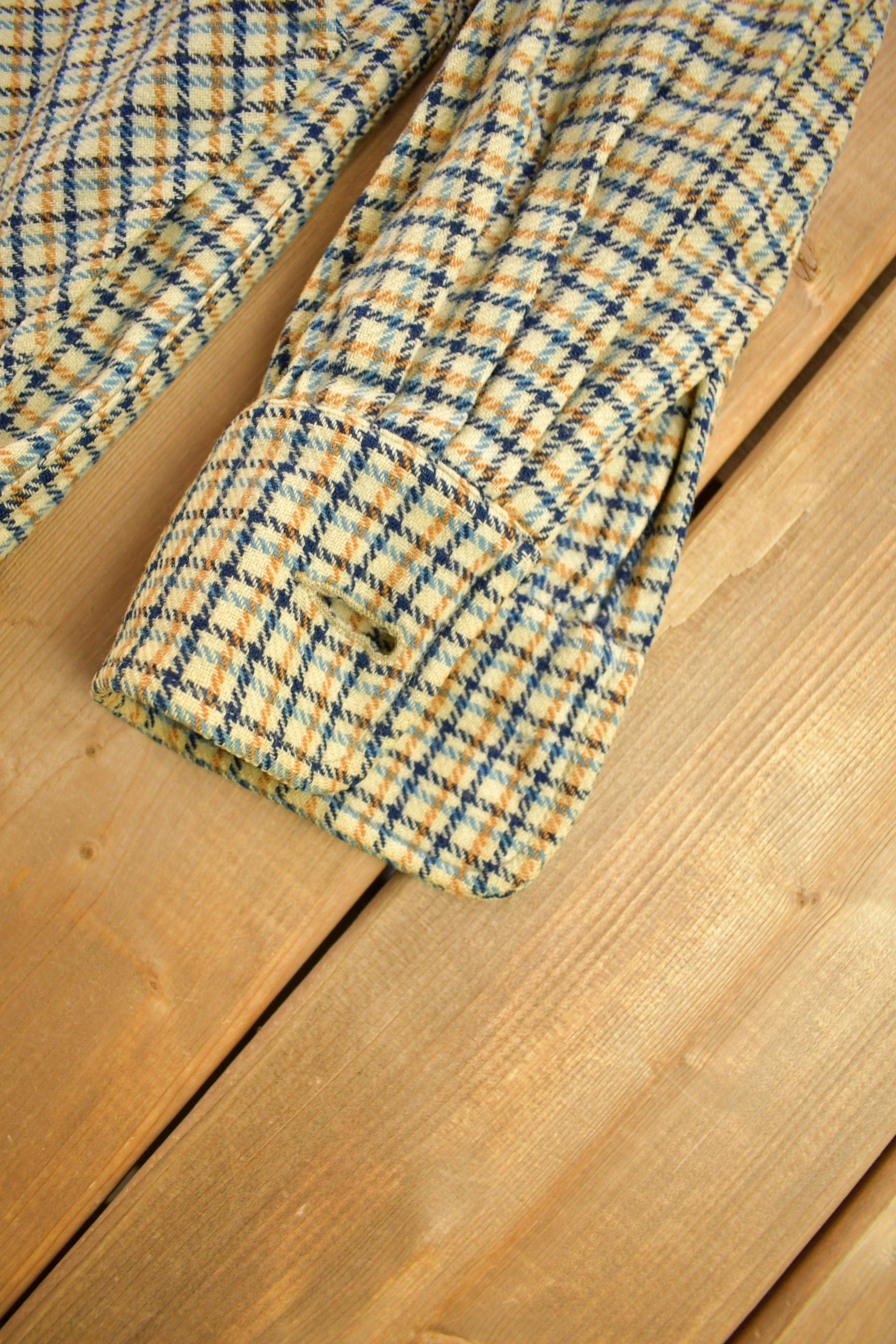 Vintage 1950s Pendleton Plaid Button Up Blazer Jacket Men's Medium from propervintagecanada