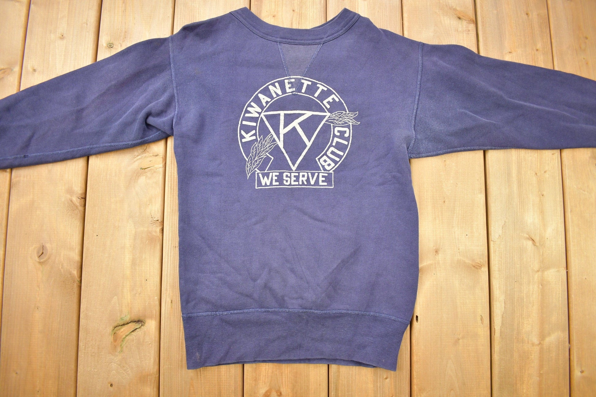 Vintage 1950s Single V Crewneck Sweatshirt Kwanette Club We Serve Racquet Club from propervintagecanada