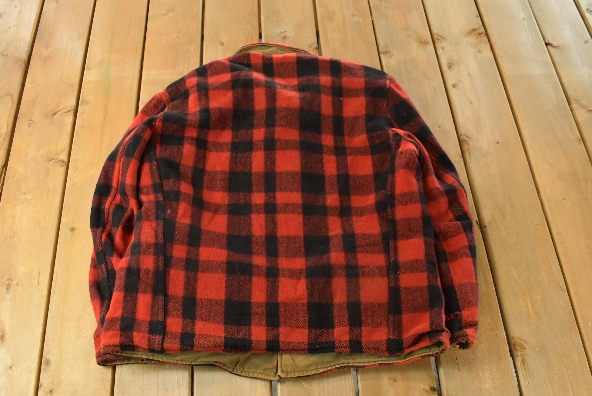 Vintage 1950s Thrashed Reversible Wool Flannel Hunting Jacket Men's L from propervintagecanada