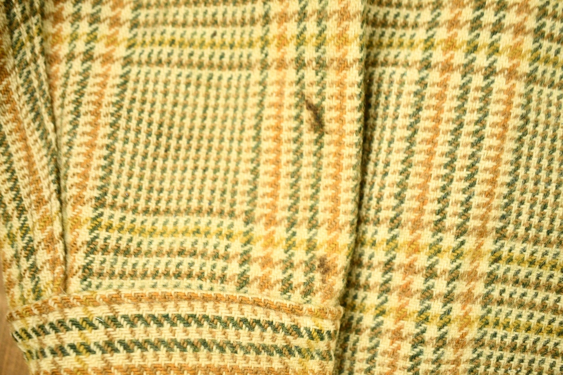 Vintage 1950s Woolrich Hounds Tooth Button Up Wool Hunting Jacket Men's Large from propervintagecanada