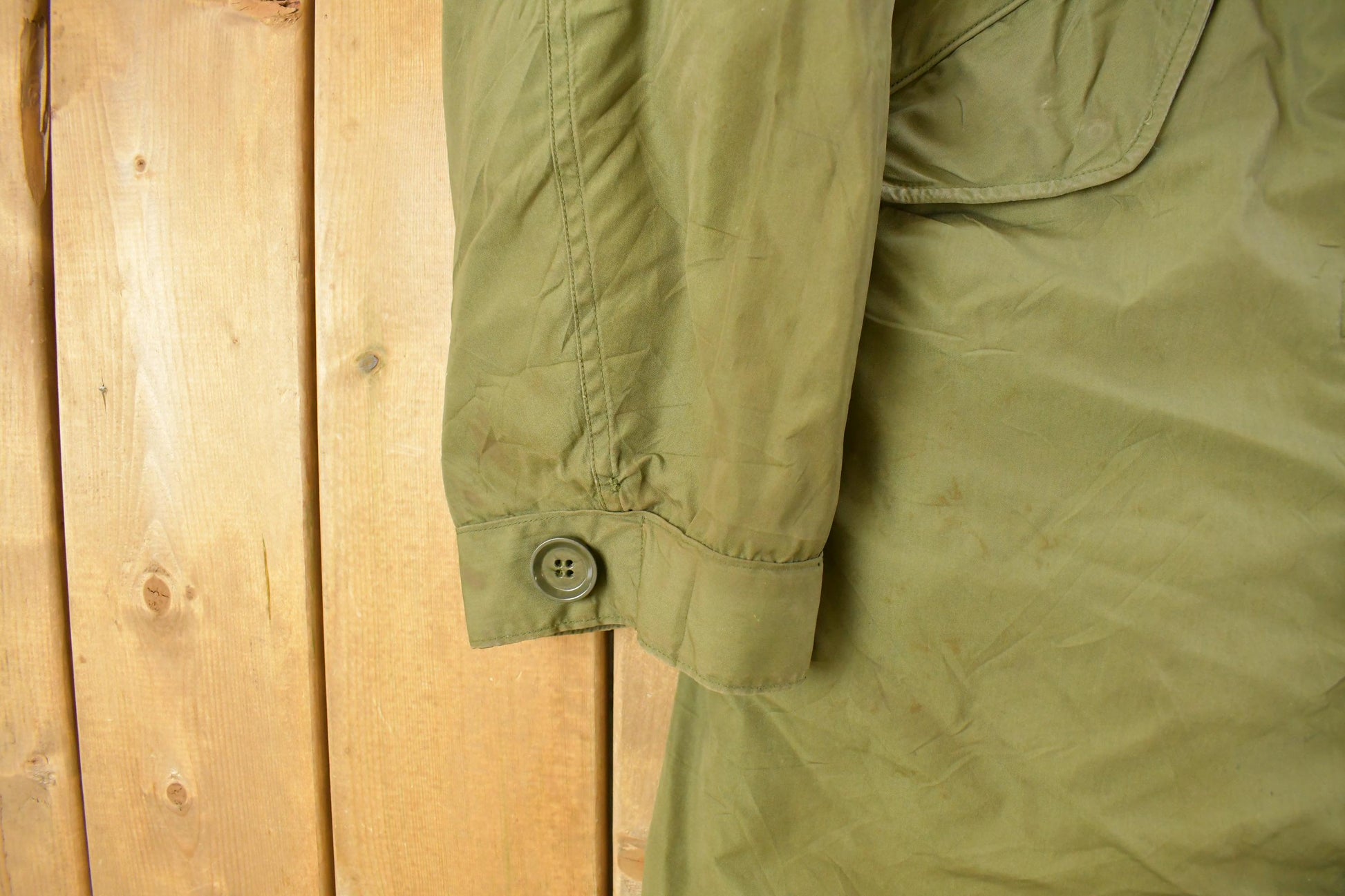 Vintage 1951 Cold Weather Combat Military Parka Jacket Men's S from propervintagecanada