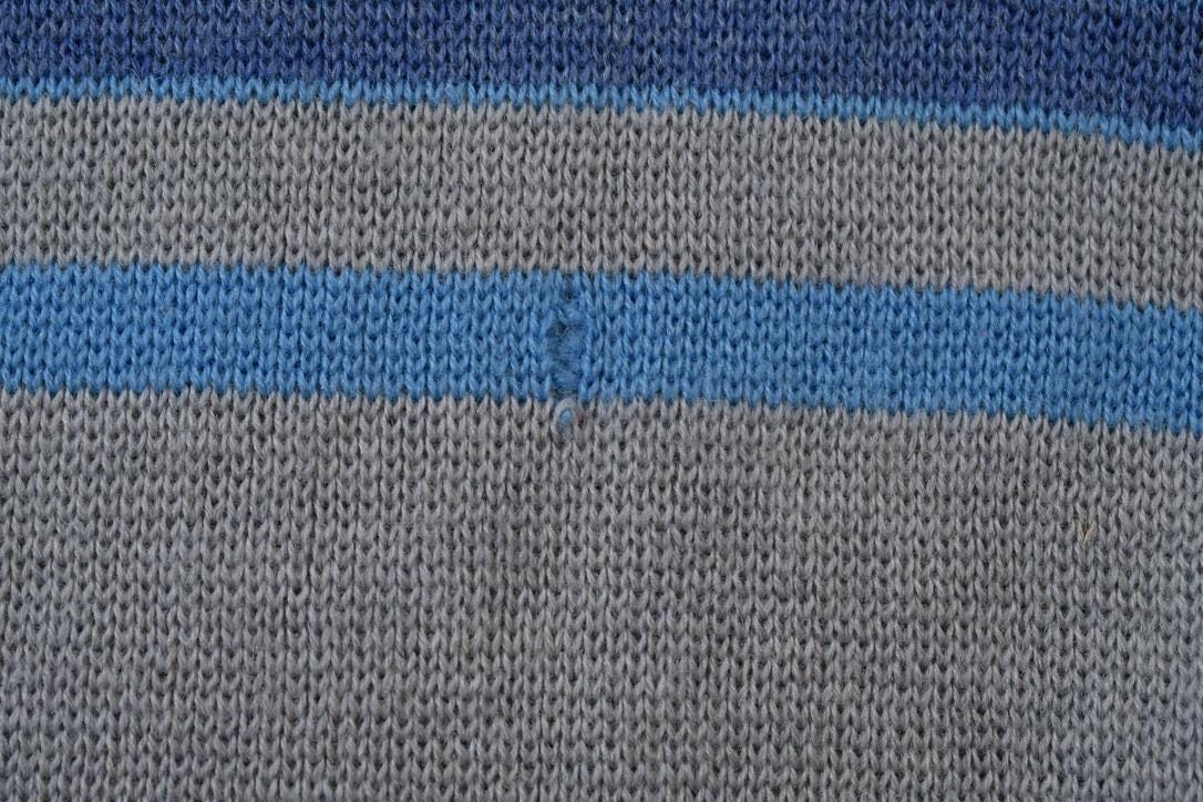 Vintage 1960s 100% Jonathan Richards Ski Wool Knit Sweater Men's Medium from propervintagecanada