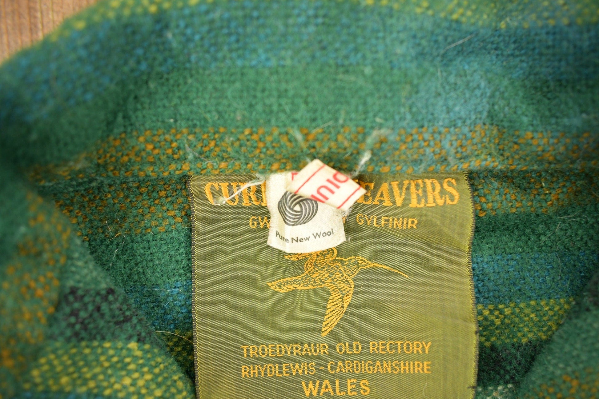 Vintage 1960s 100% Wool Green Knit Zip Up Sweater Men's Medium from propervintagecanada
