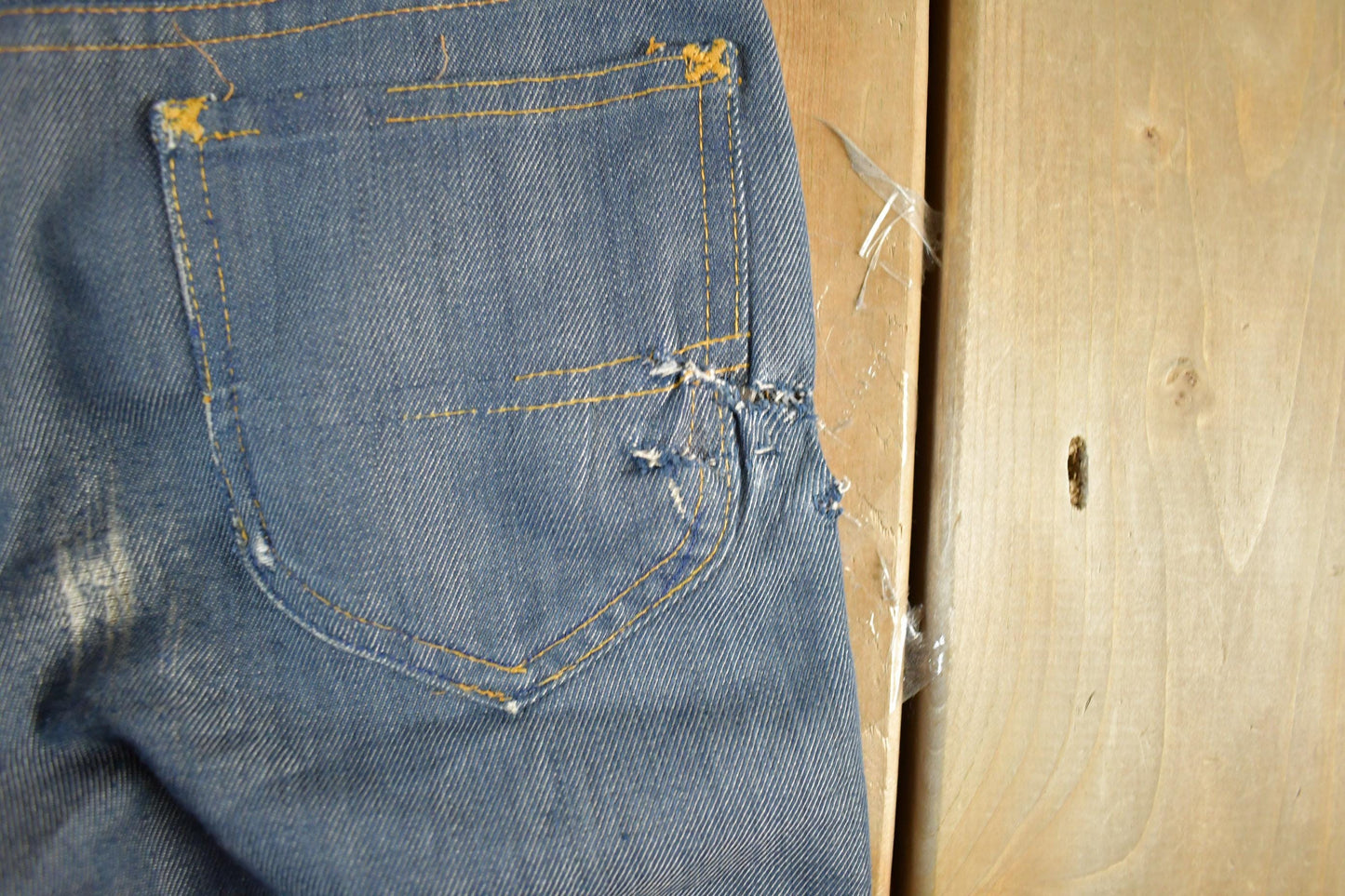 Vintage 1960s 1970s Lee Distressed Denim Jeans Youth 24 x 23.5 from propervintagecanada