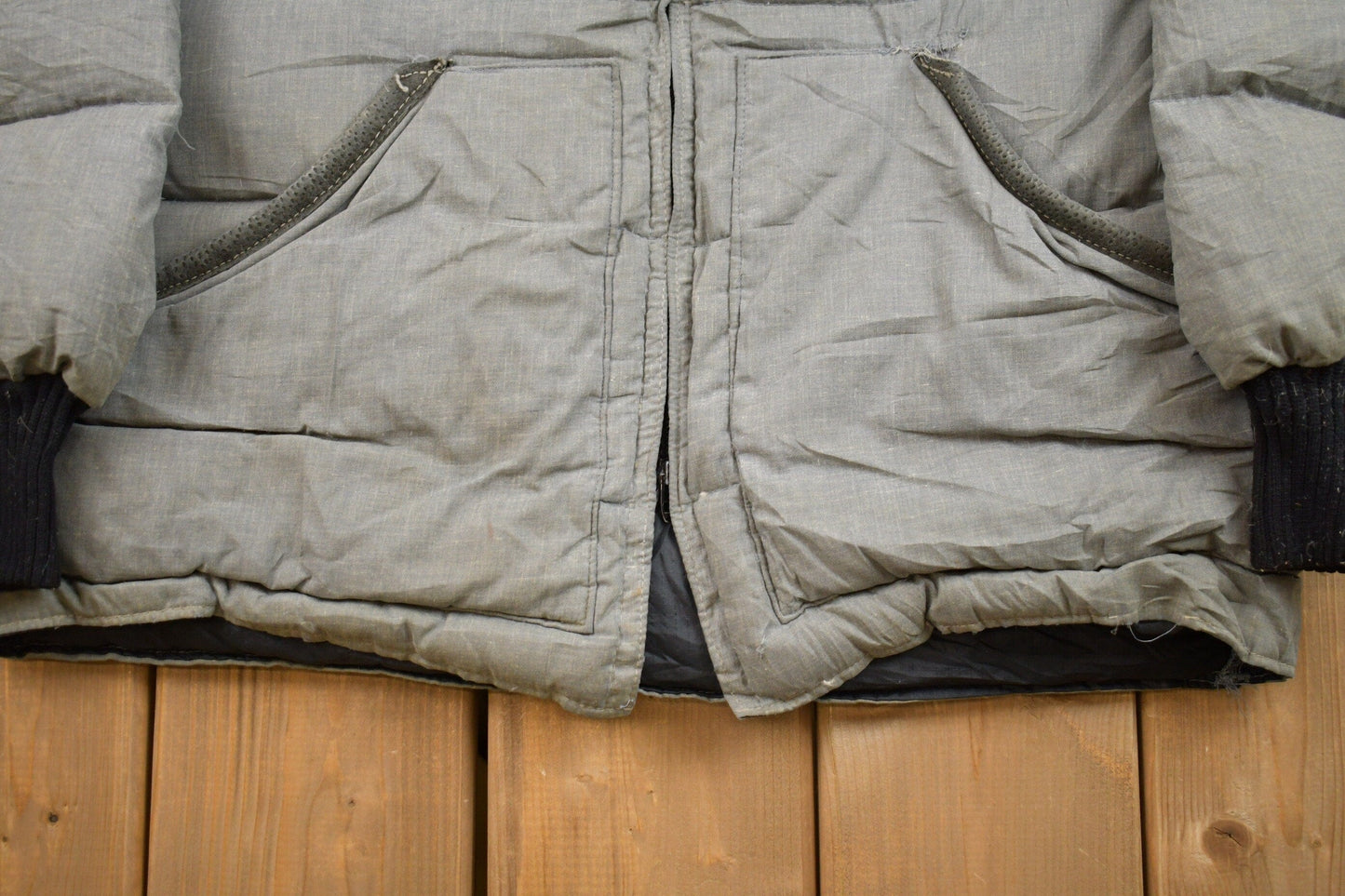 Vintage 1960s Goose Down Puffer Jacket Men's Medium from propervintagecanada