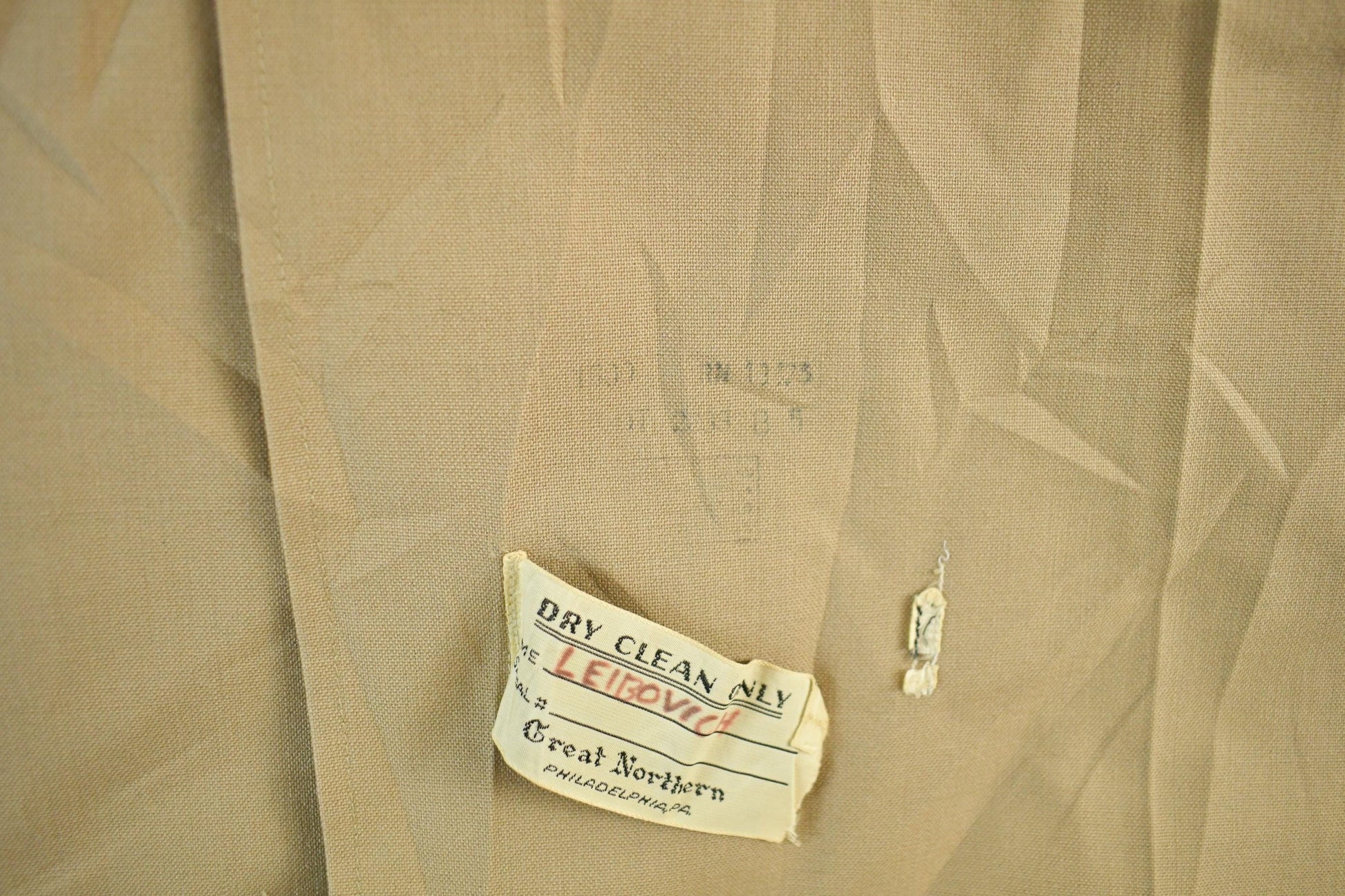 Vintage 1960s Great Northern Blank Button Up Military Shirt Men's Medium from propervintagecanada